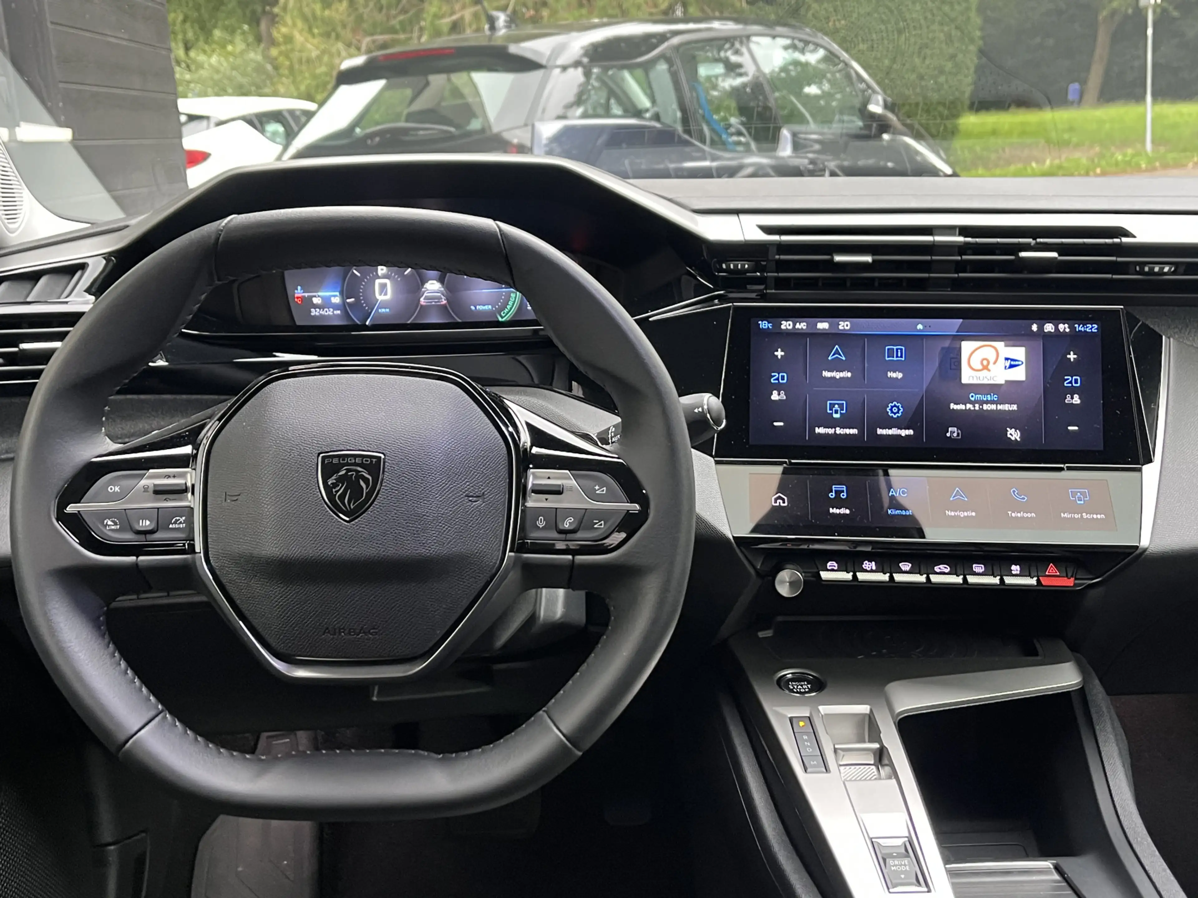 Peugeot 408 1.2 Hybrid 145 e-DCS6 Allure Aut/Ecc/Navi/Camera — photo 6