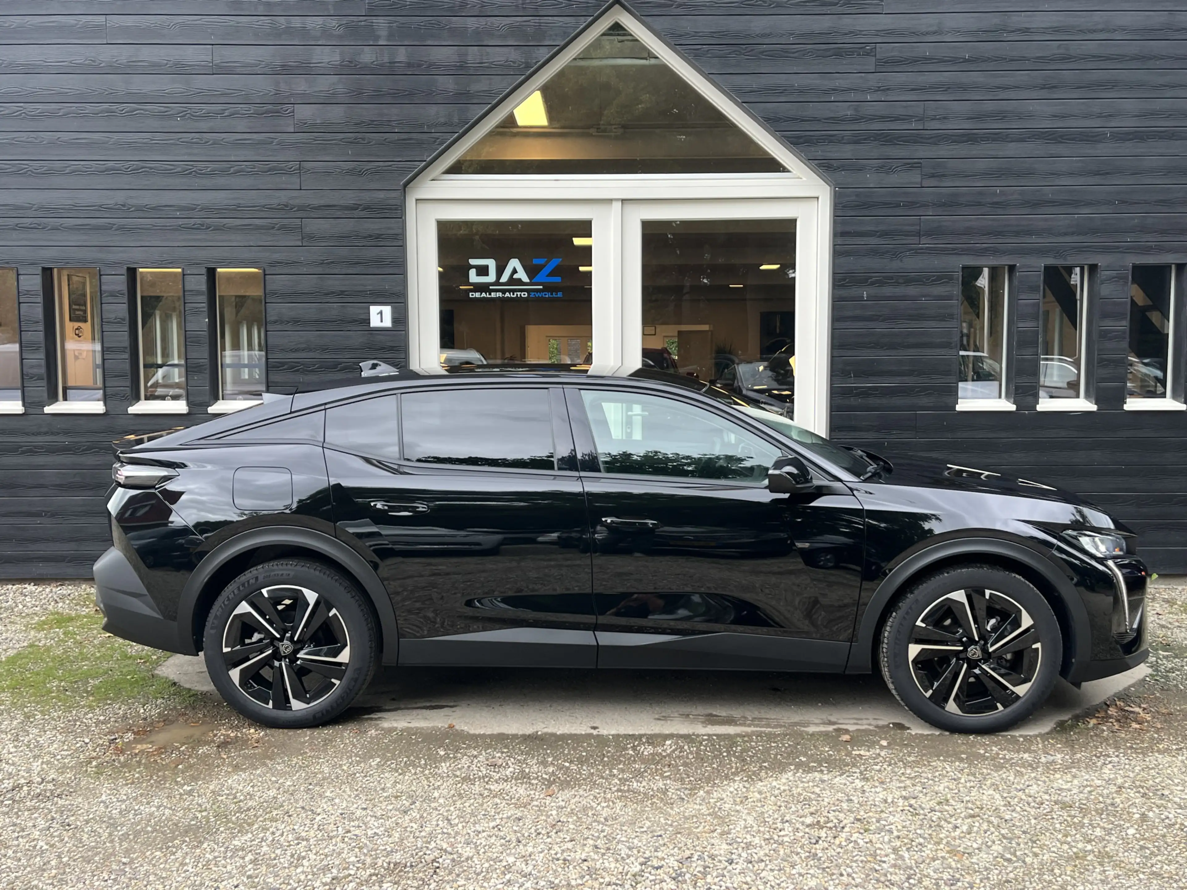 Peugeot 408 1.2 Hybrid 145 e-DCS6 Allure Aut/Ecc/Navi/Camera — photo 2