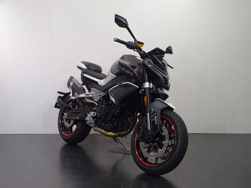CFMOTO 800 NK - foto 2