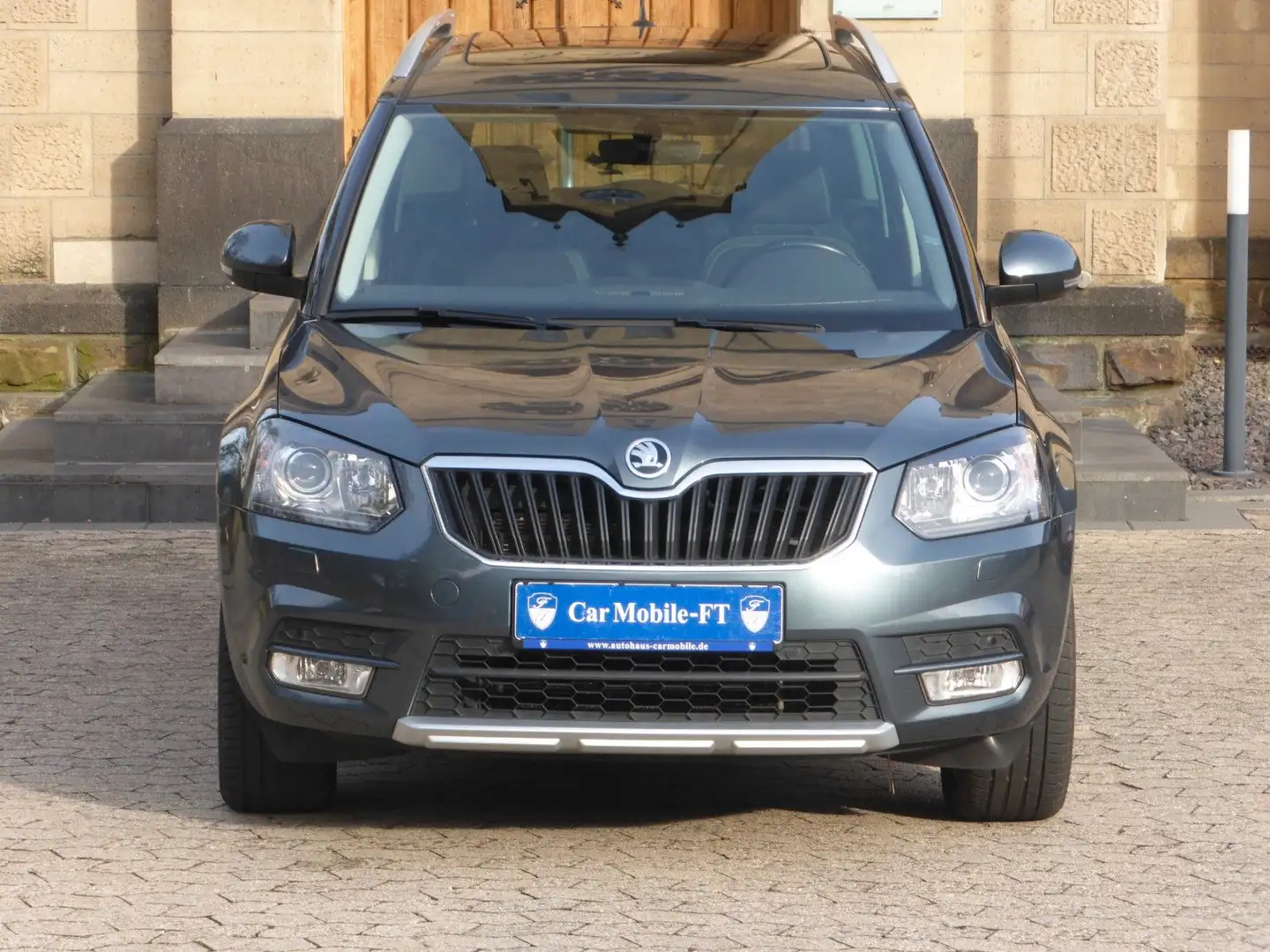 Skoda Yeti Joy*1HD*PANO*NAVI*LED*BIXNON*TEMPOMAT*SITZH Gris - 2