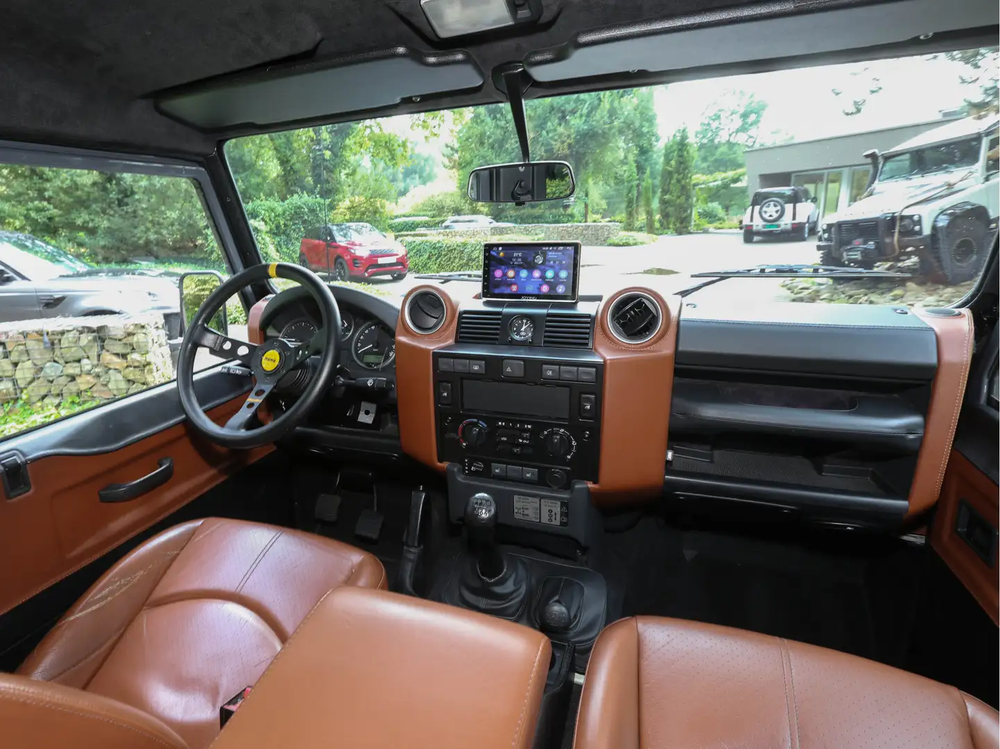 Land Rover Defender 90 TD4 Commercial Porsche PTS Arctic Grey - 2