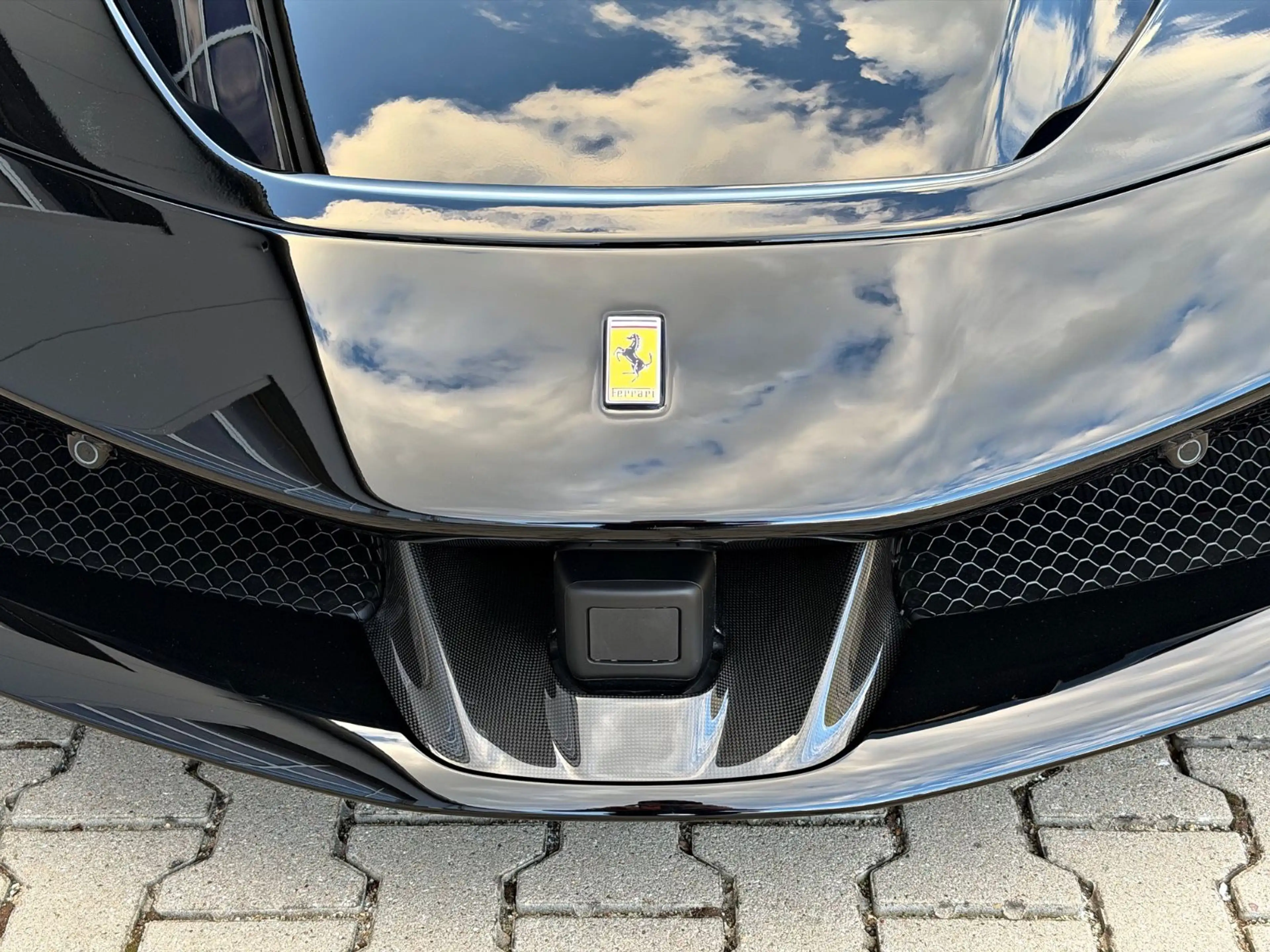 Ferrari SF90 Spider Nero DS Pelle Gialla Carbon Lift BRD — photo 38