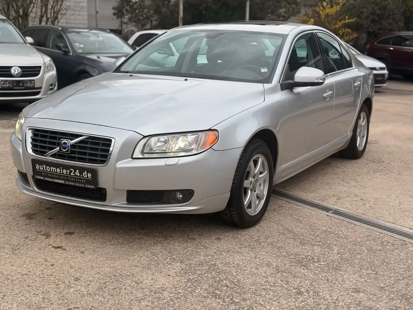 Volvo S80 Lim. D5 Summum *VOLLAUSSTATTUNG* Silber - 1