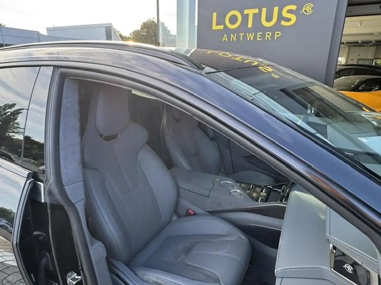 Lotus Eletre 2023