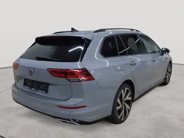 Volkswagen Golf view 4