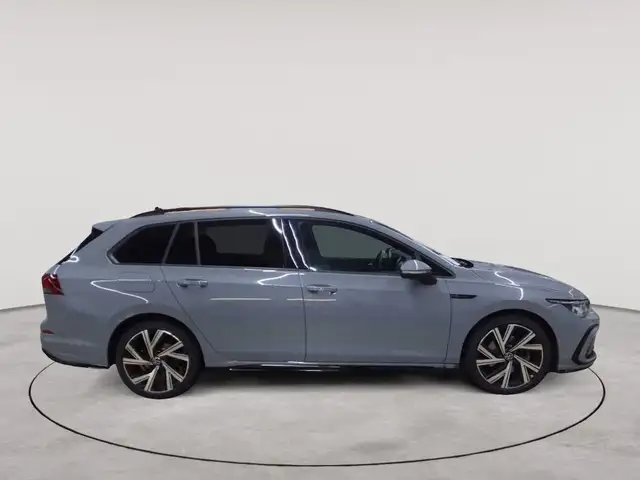 Volkswagen Golf view 3