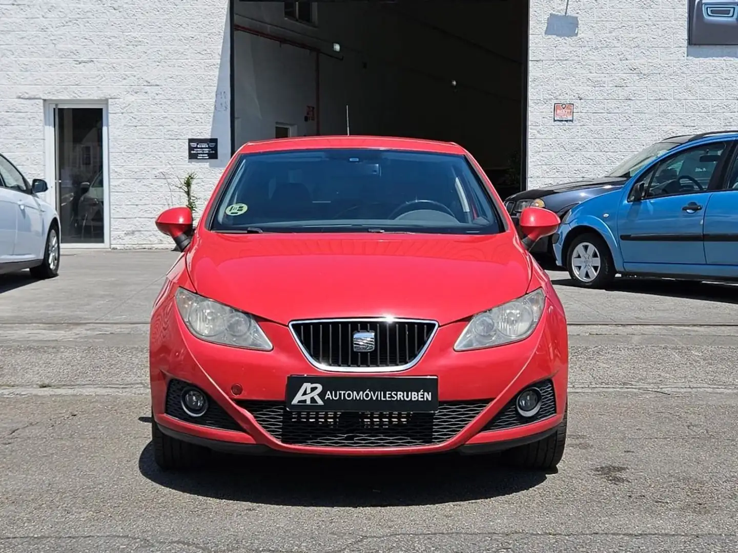 SEAT Ibiza Nuevo  SC 1.6 TDI 90cv Copa DPF Rojo - 2