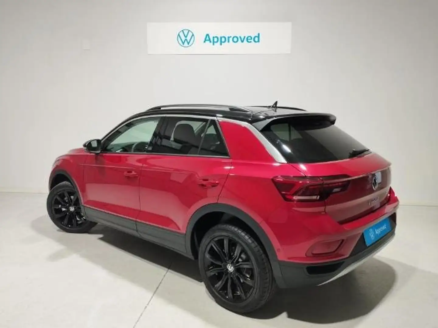 Volkswagen T-Roc 1.0 TSI Dark 81kW Rojo - 2