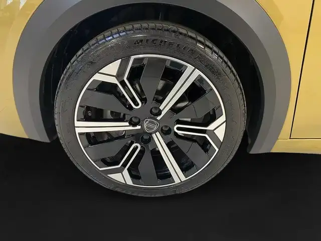 Lancia Ypsilon view 3