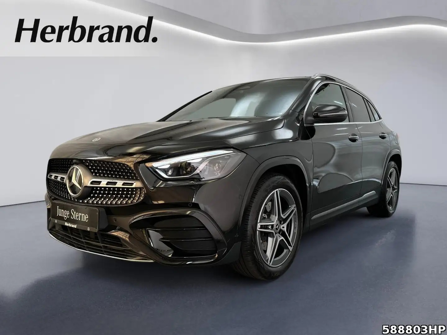 Mercedes-Benz GLA 200 AMG MULTIBEAM DISTRONIC AHK Schwarz - 1