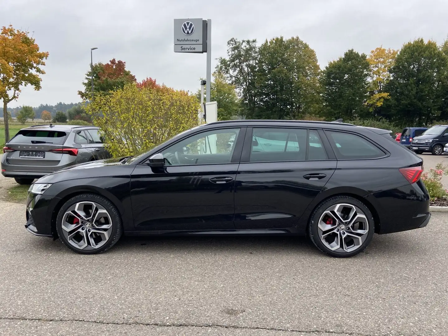 Skoda Octavia RS Combi 2.0 TDI DSG 4x4 CHALLENGE EDITI Schwarz - 2
