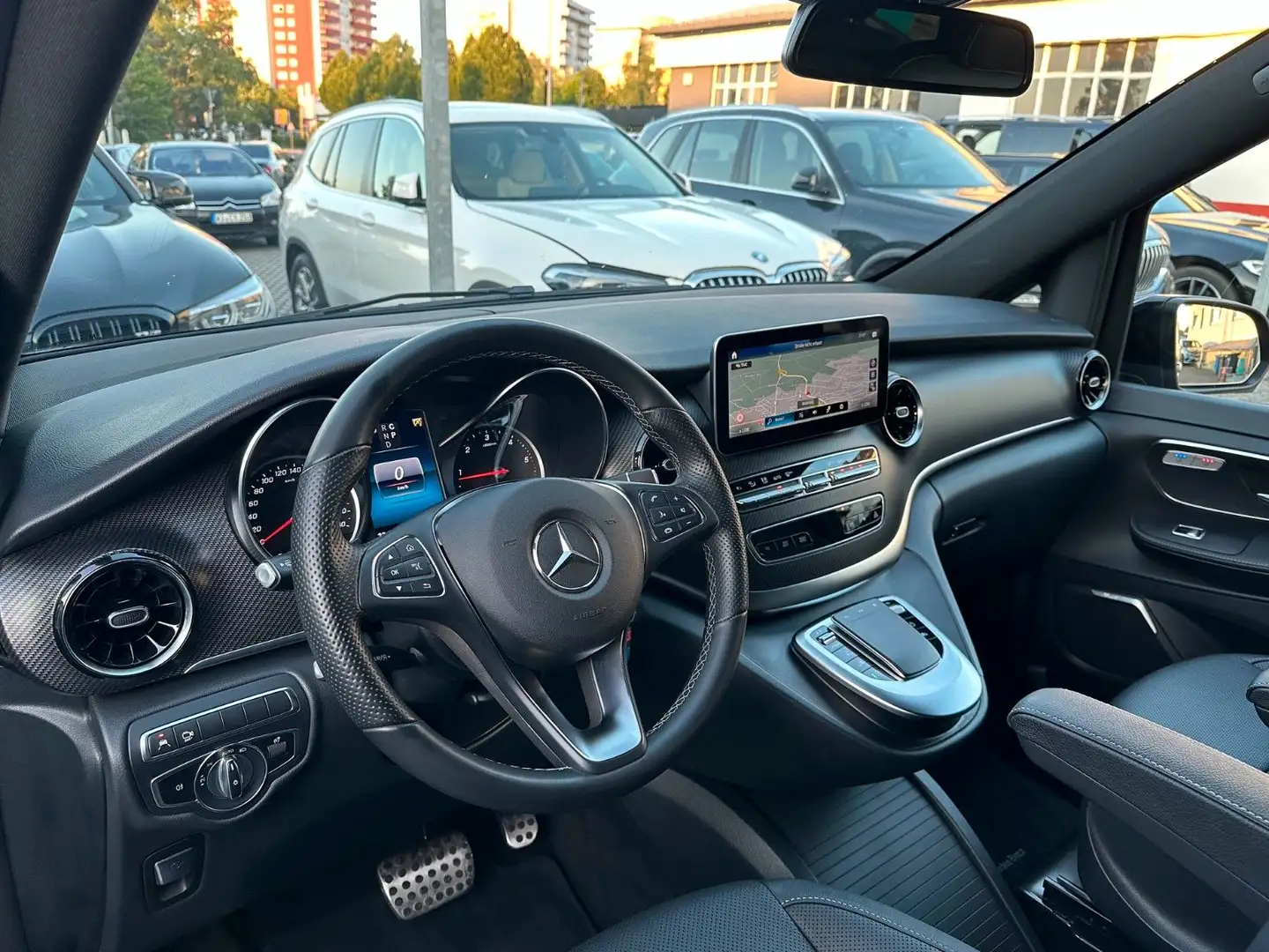 Mercedes-Benz V 250 V250d LANG AMG Exclusive*PANO*DISTR+*360°*Sitzkl Grey - 2