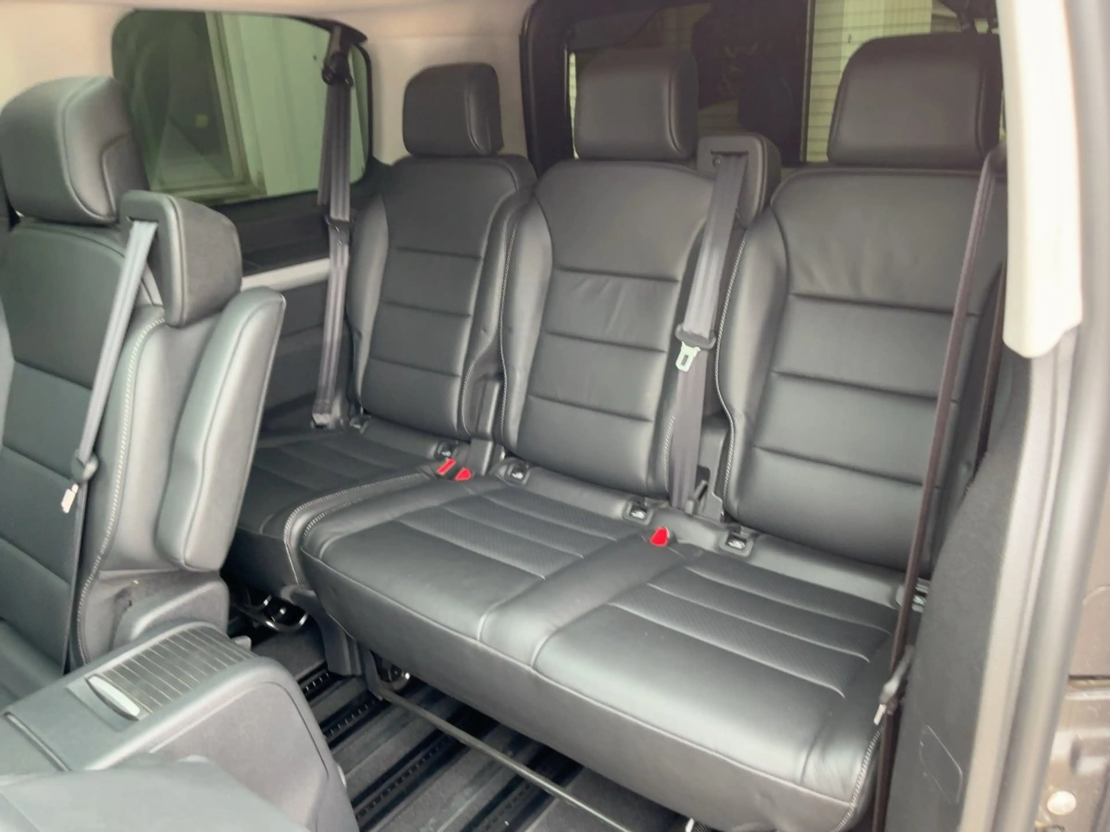 Toyota Proace Verso 2.0 D-4D L1 Executive AHK*StandHz — photo 12