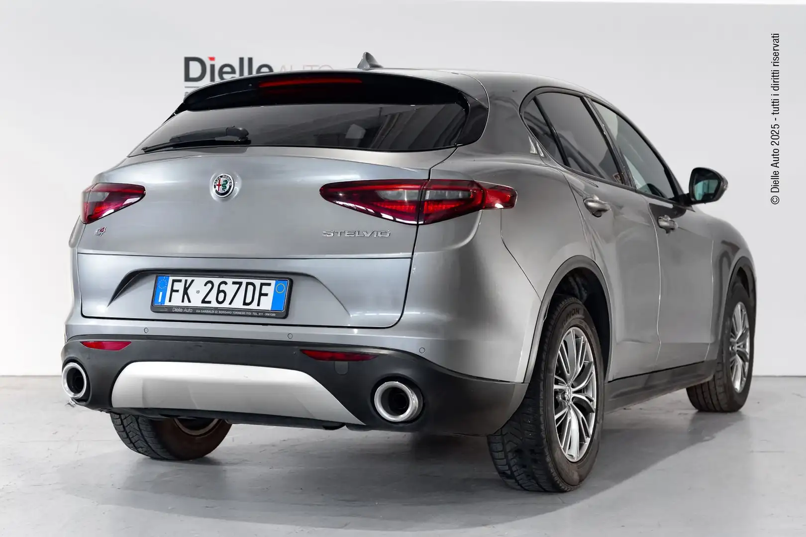 Alfa Romeo Stelvio Stelvio 2.2 Turbodiesel 210 CV AT8 Q4 Super Сірий - 2