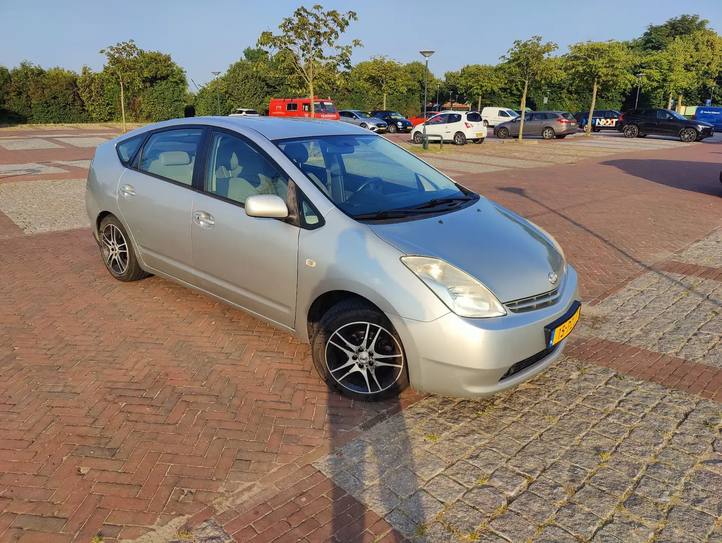 Toyota Prius 1.5 VVT-i Argent - 1