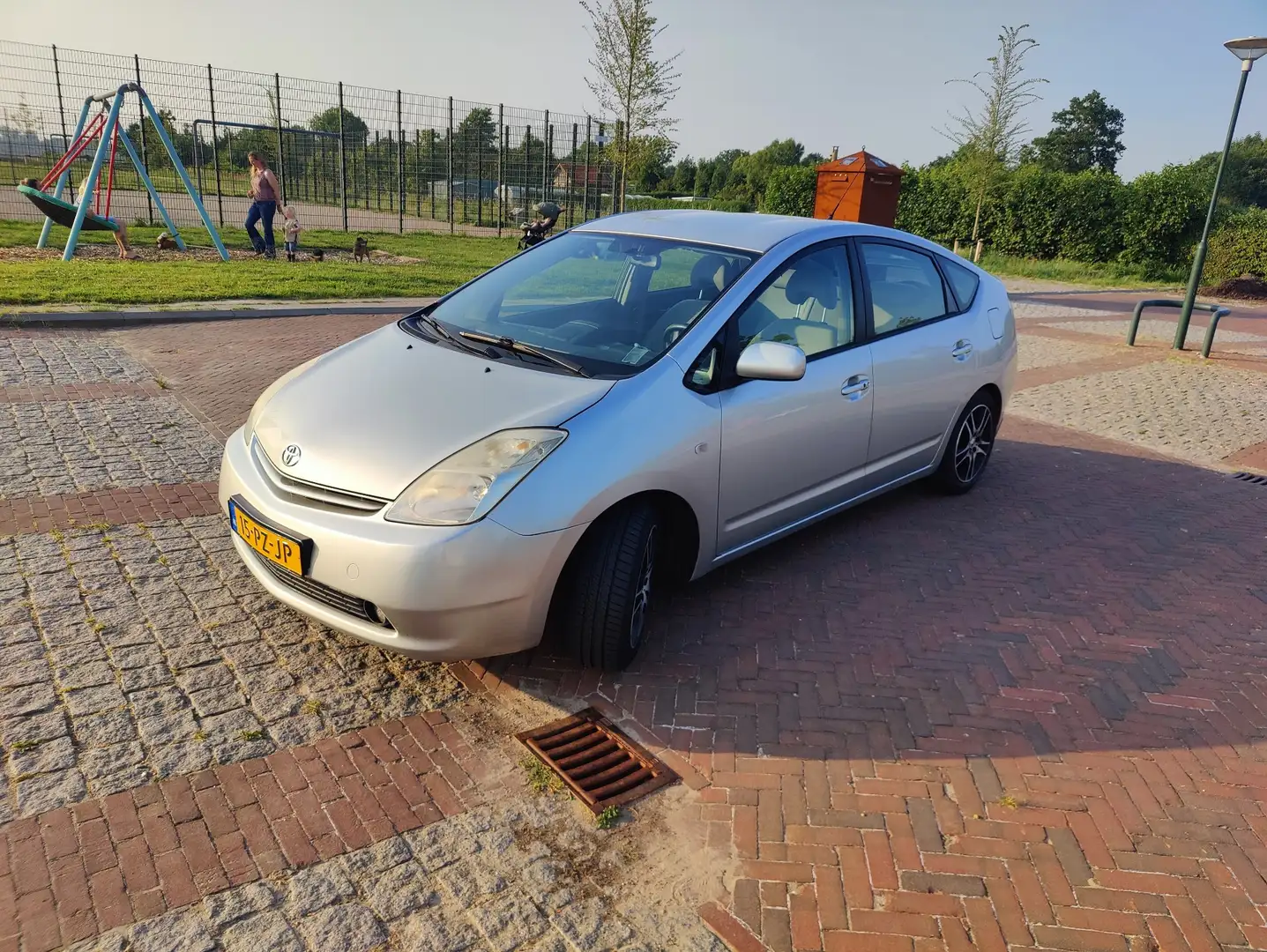 Toyota Prius 1.5 VVT-i Argent - 2