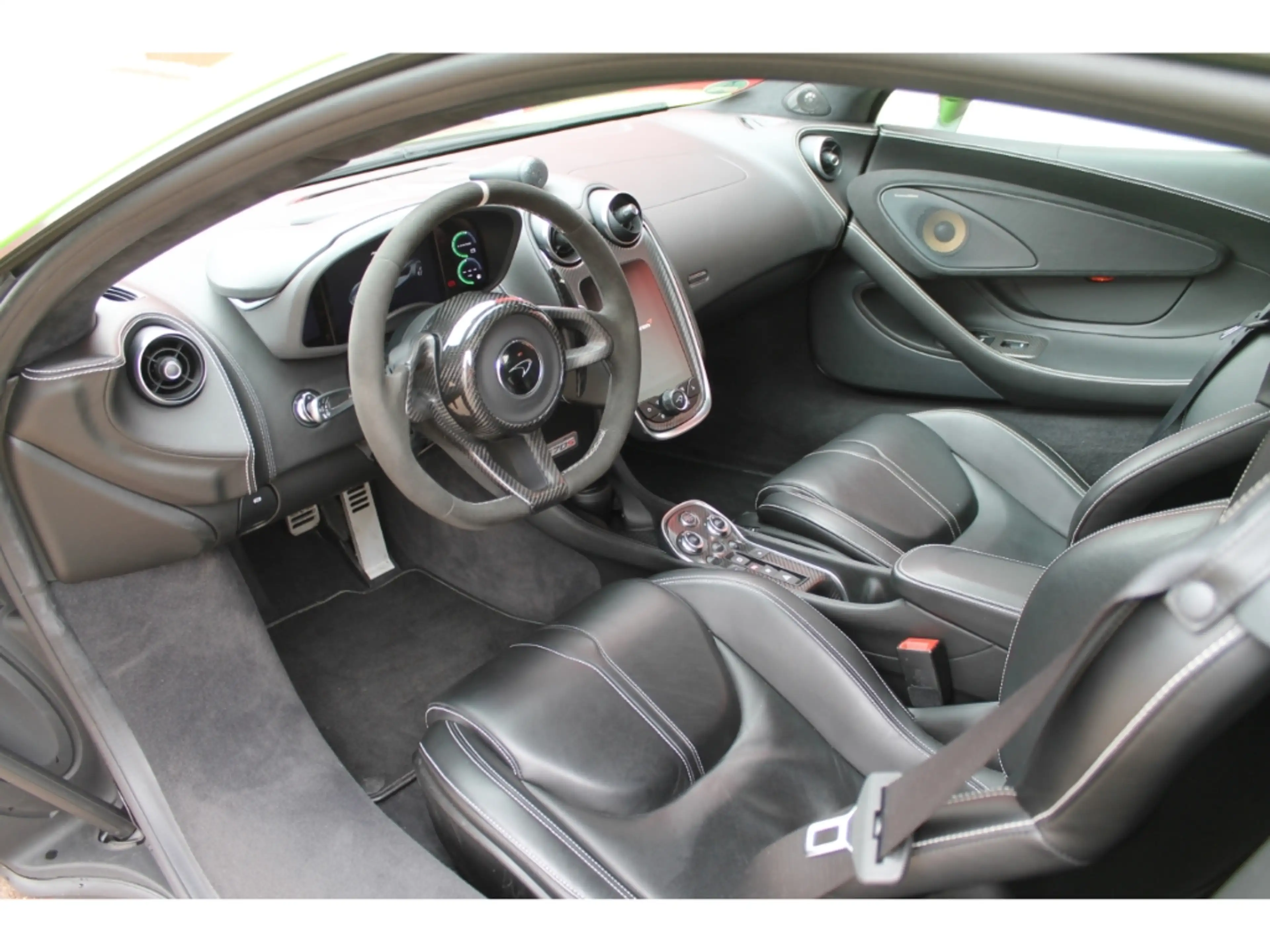 McLaren 540C B&W Lift Kamera Navi Leder Tempomat PDC — photo 9