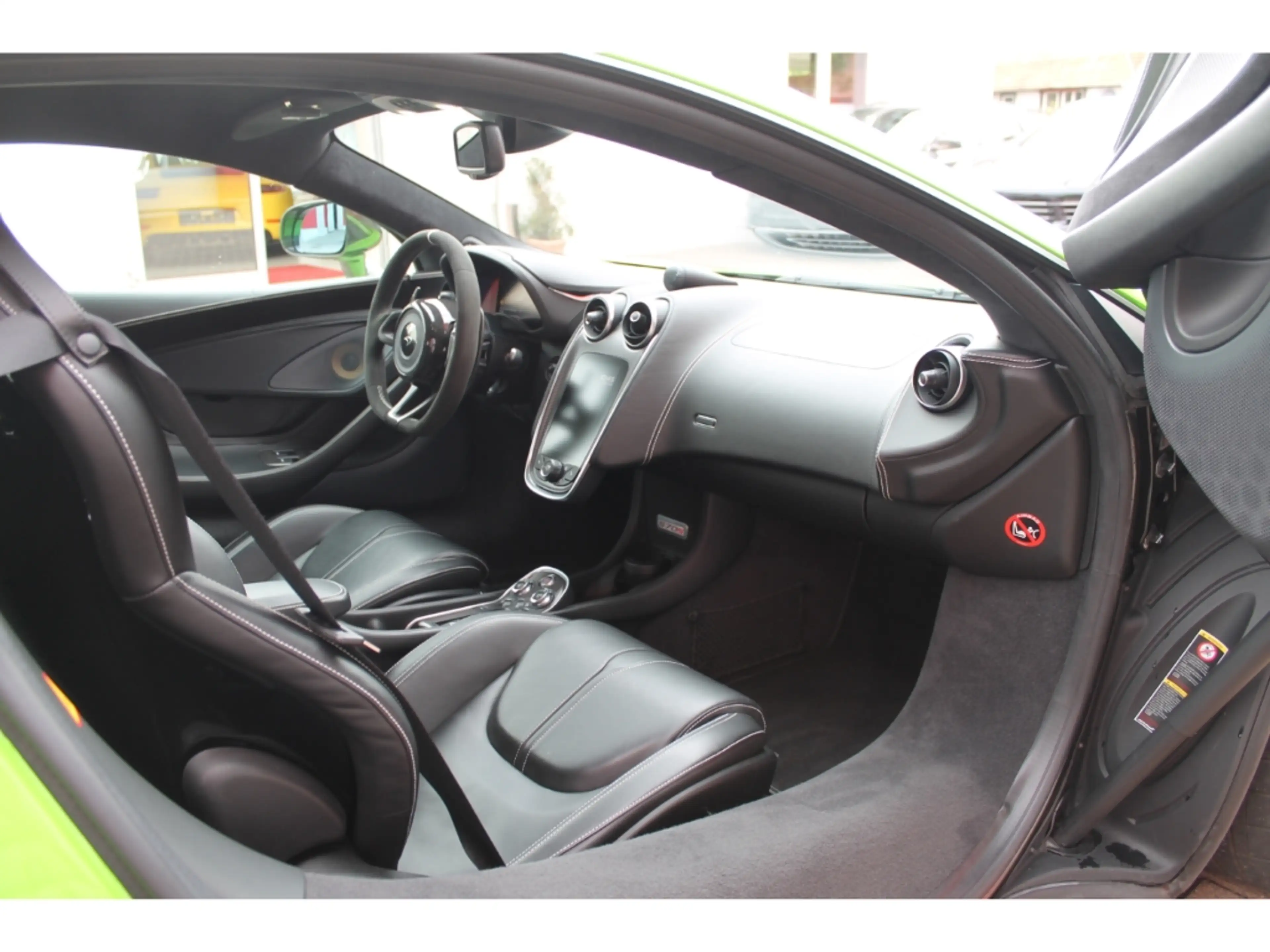 McLaren 540C B&W Lift Kamera Navi Leder Tempomat PDC — photo 10