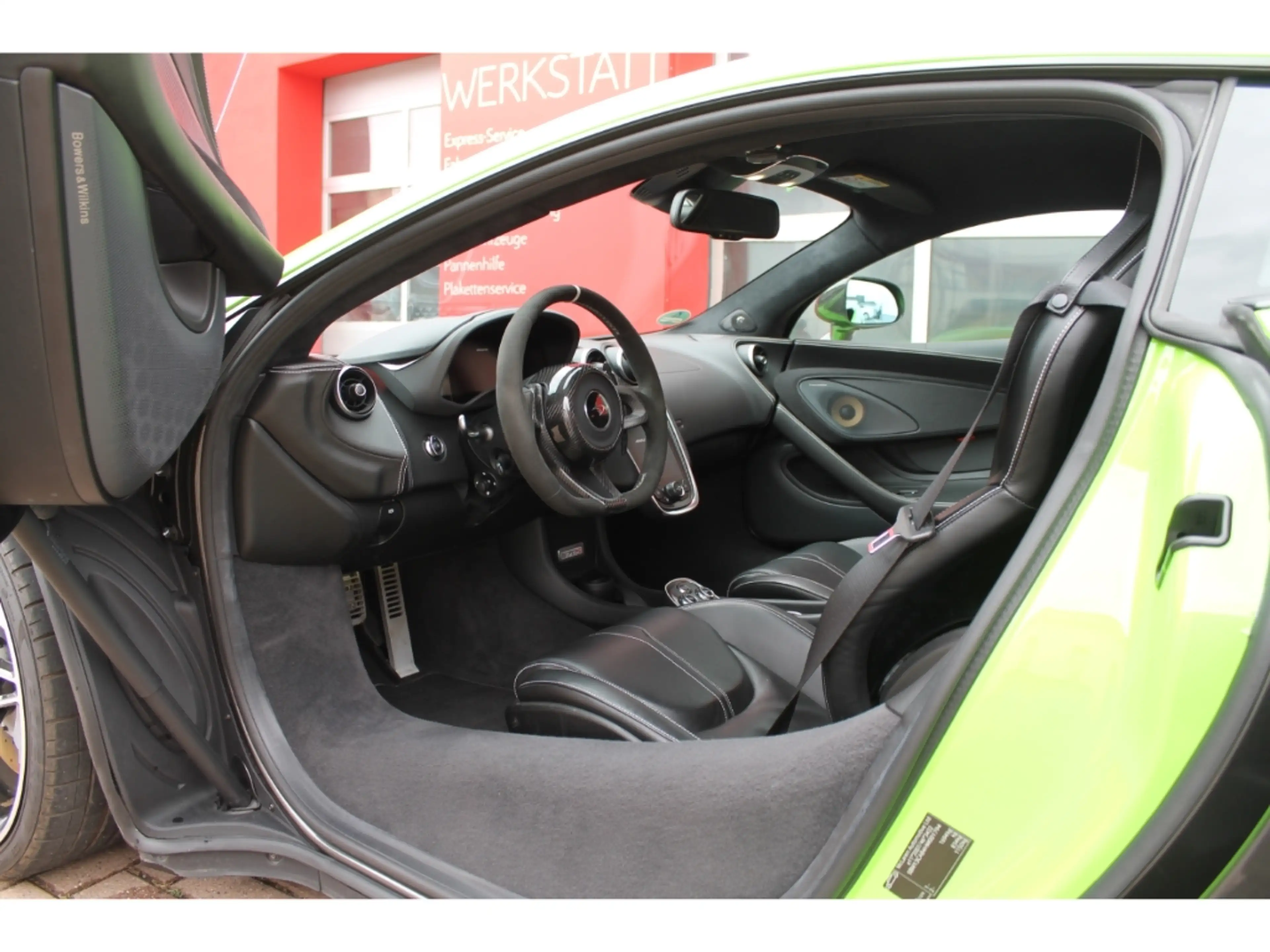 McLaren 540C B&W Lift Kamera Navi Leder Tempomat PDC — photo 8