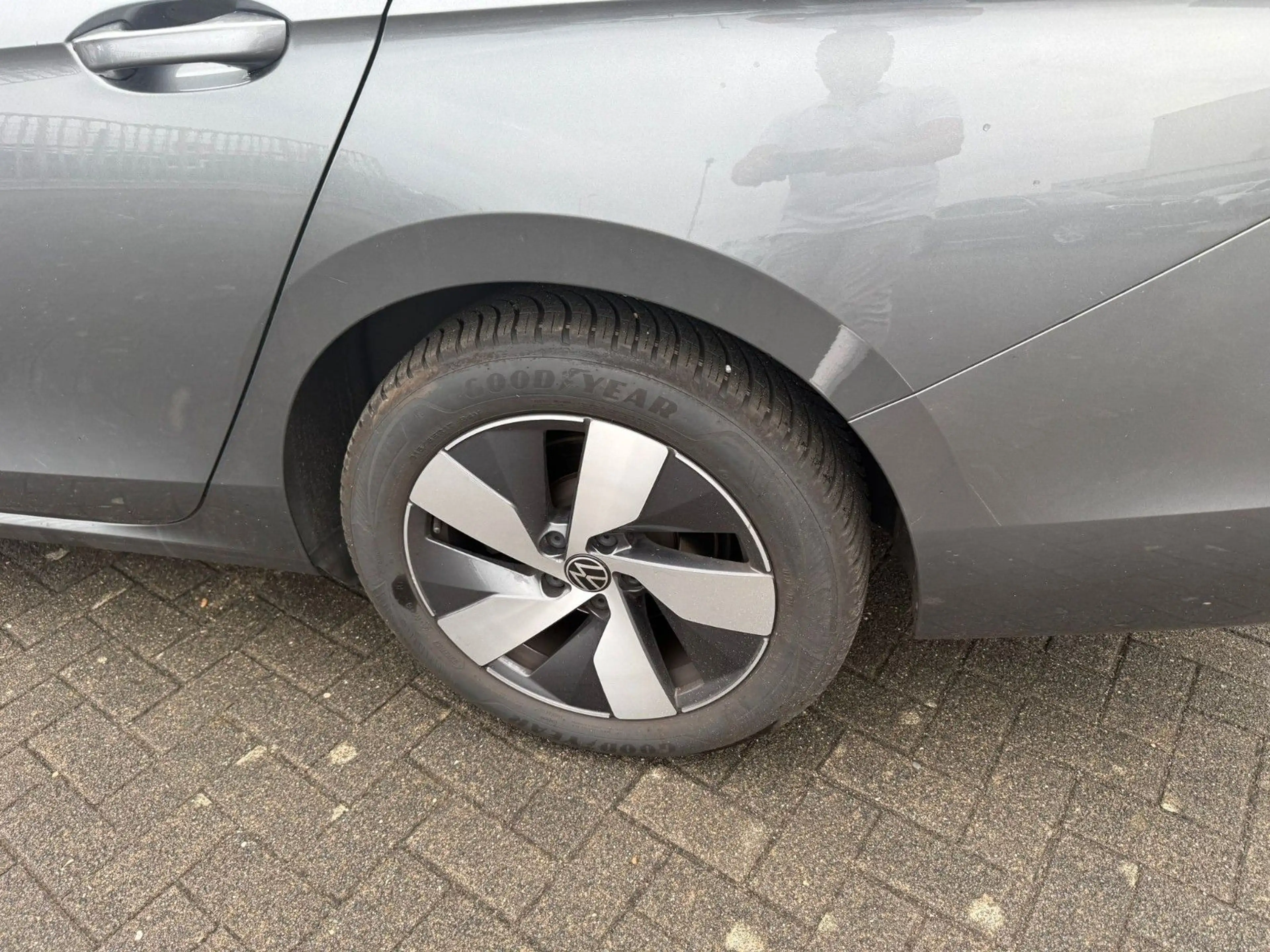 Volkswagen Passat Variant 1.5 eTSI *CAM*ACC*SHZ*ALU* — photo 5