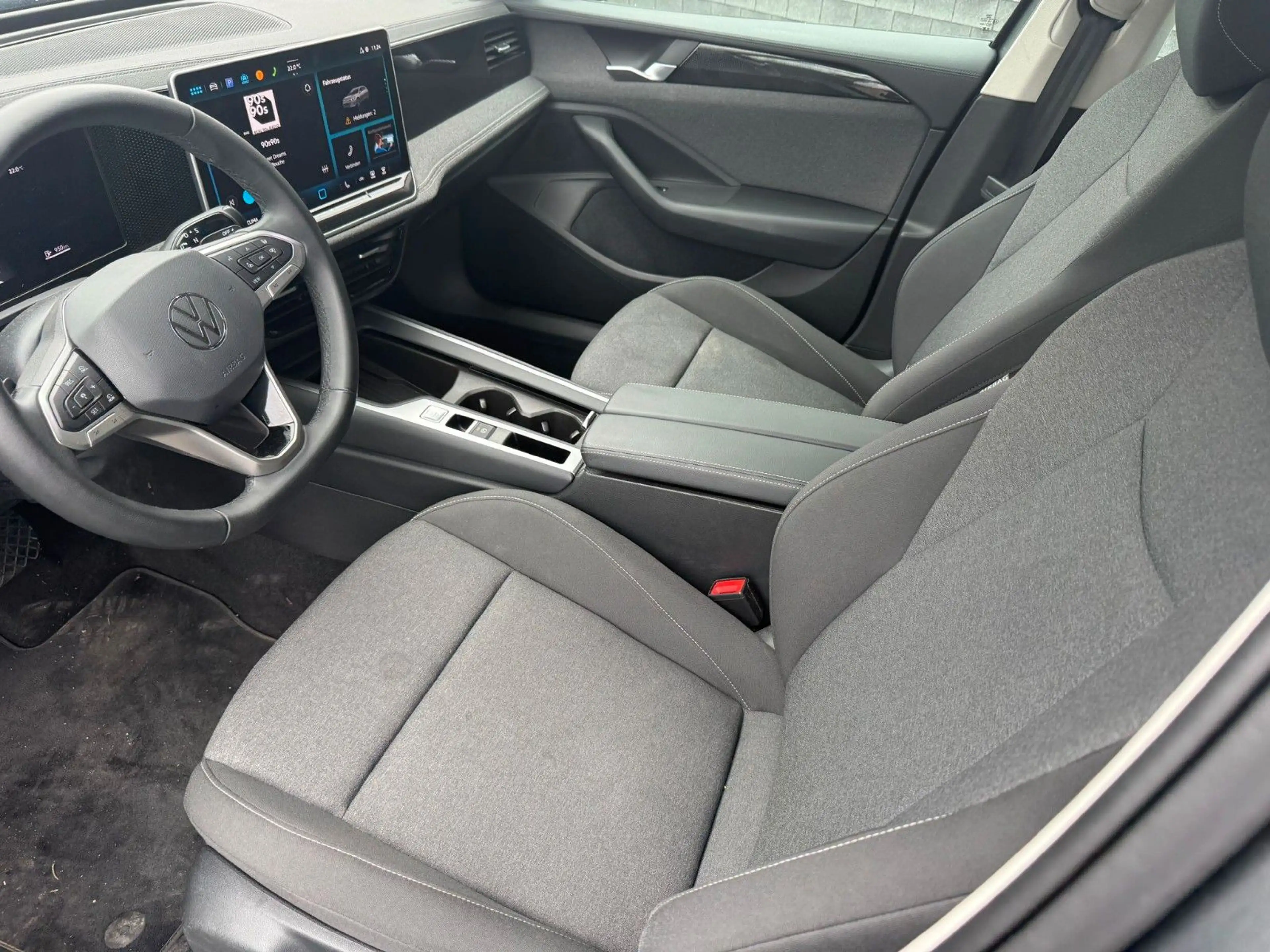 Volkswagen Passat Variant 1.5 eTSI *CAM*ACC*SHZ*ALU* — photo 7