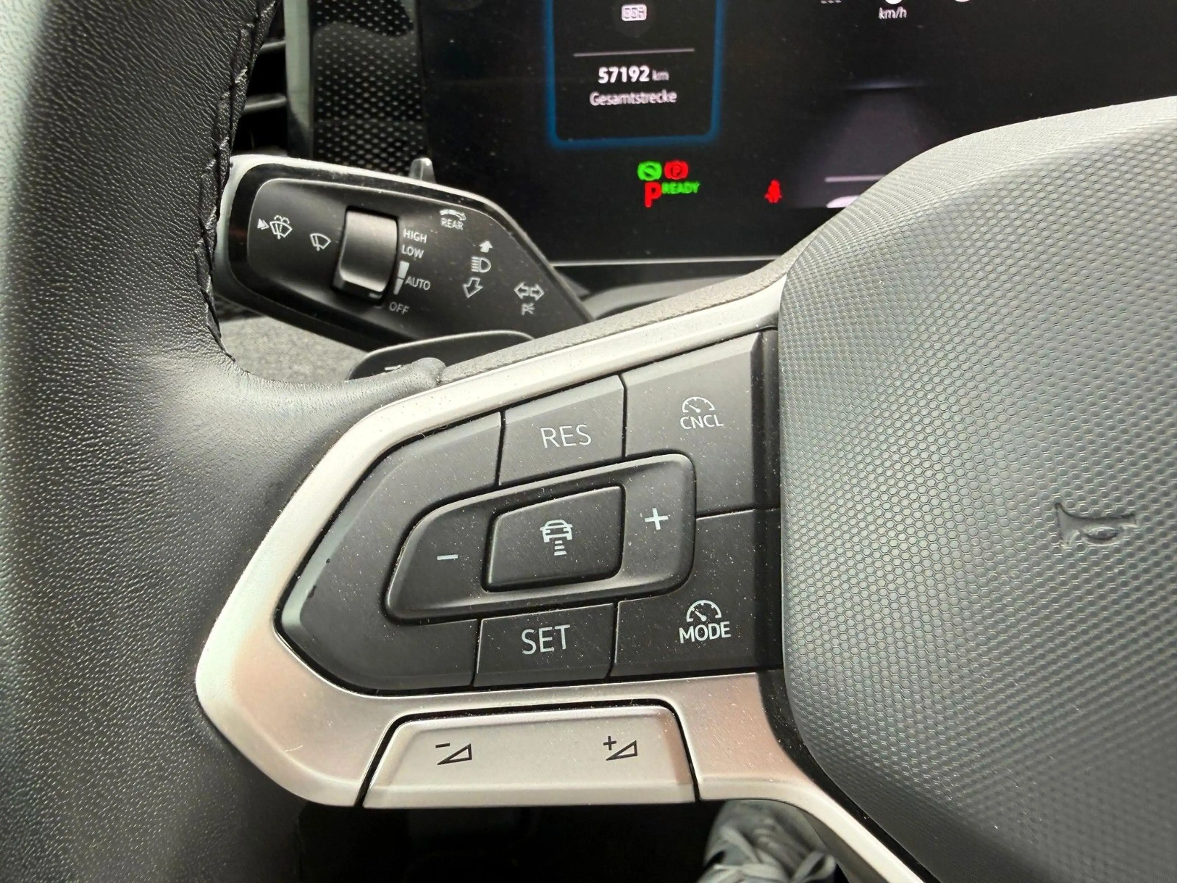 Volkswagen Passat Variant 1.5 eTSI *CAM*ACC*SHZ*ALU* — photo 9