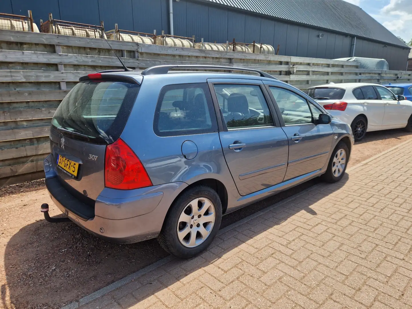 Peugeot 307 Break 1.6-16V Premium Navigatie Gris - 2