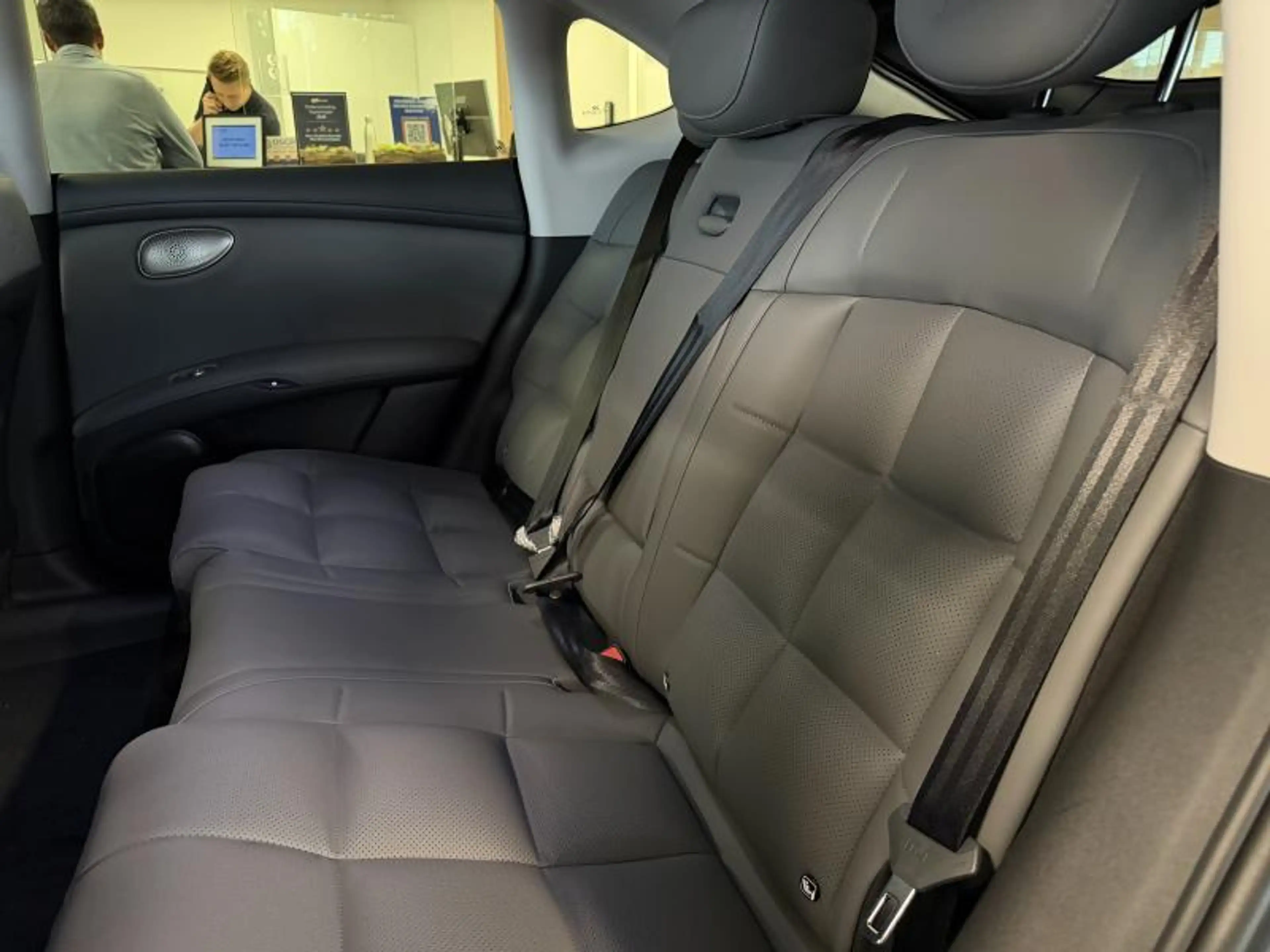MG IM6 100kWh Performance AWD | FULL OPTION - DEMO — photo 15
