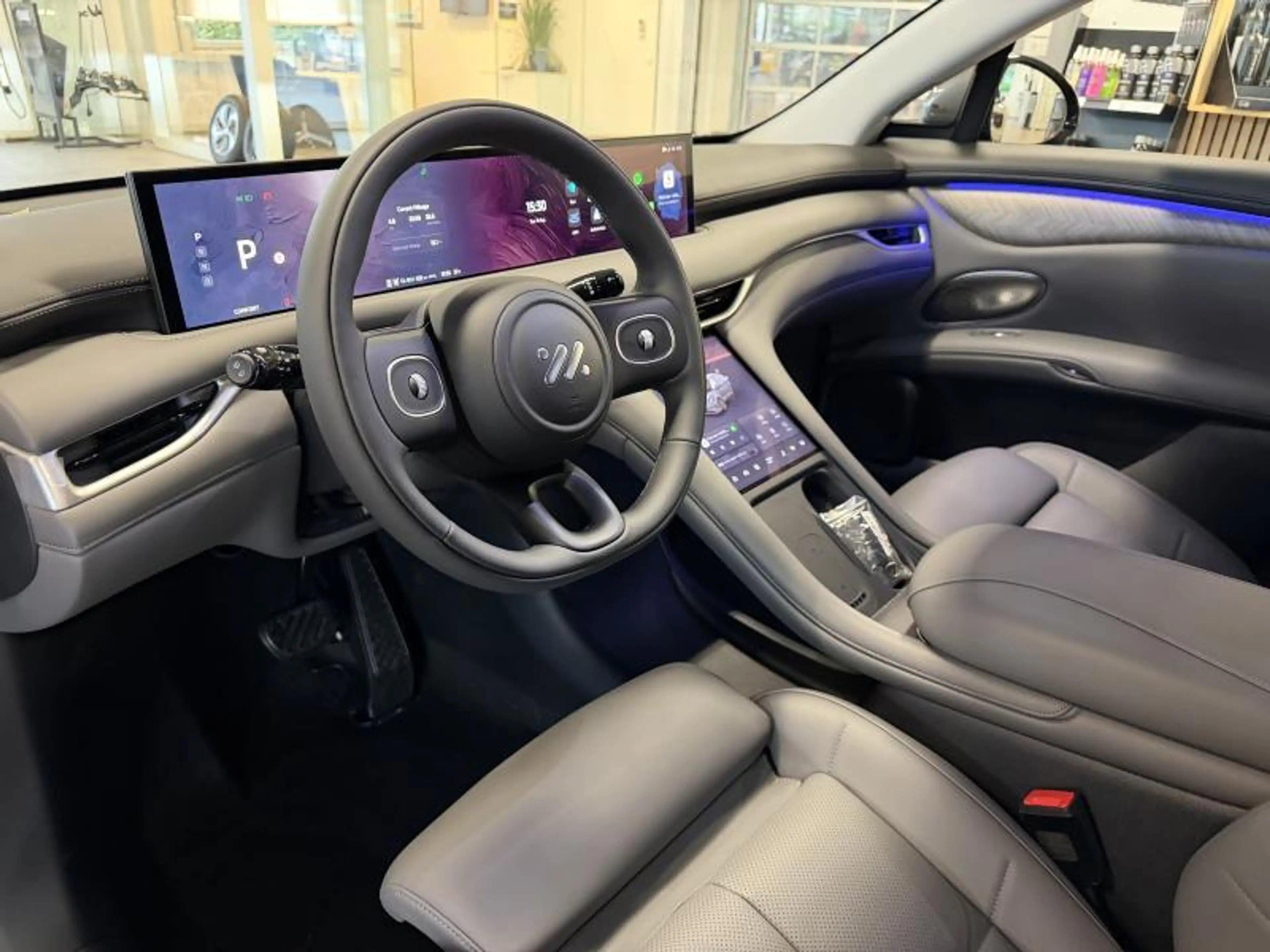 MG IM6 100kWh Performance AWD | FULL OPTION - DEMO — photo 4