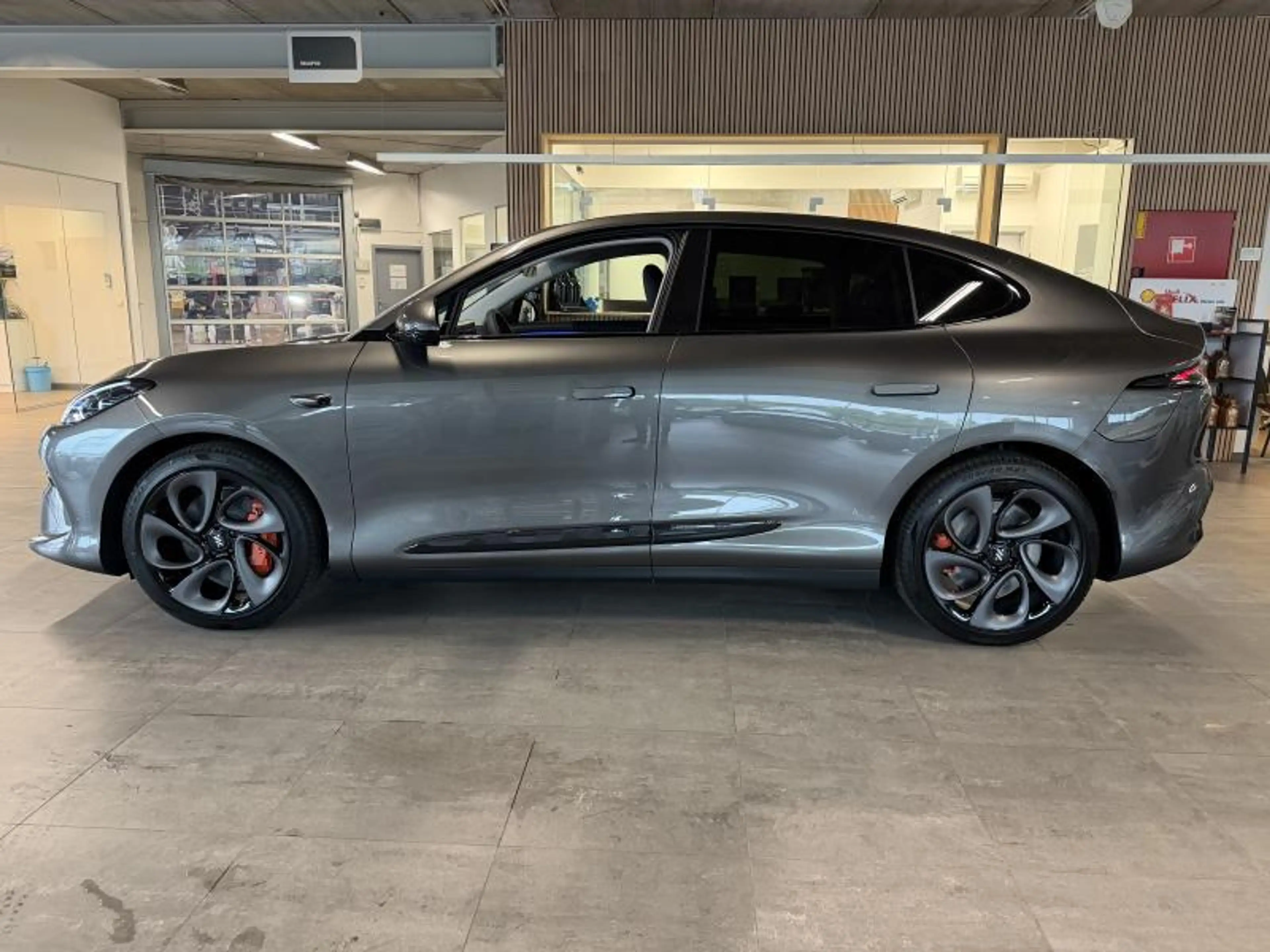 MG IM6 100kWh Performance AWD | FULL OPTION - DEMO — photo 8