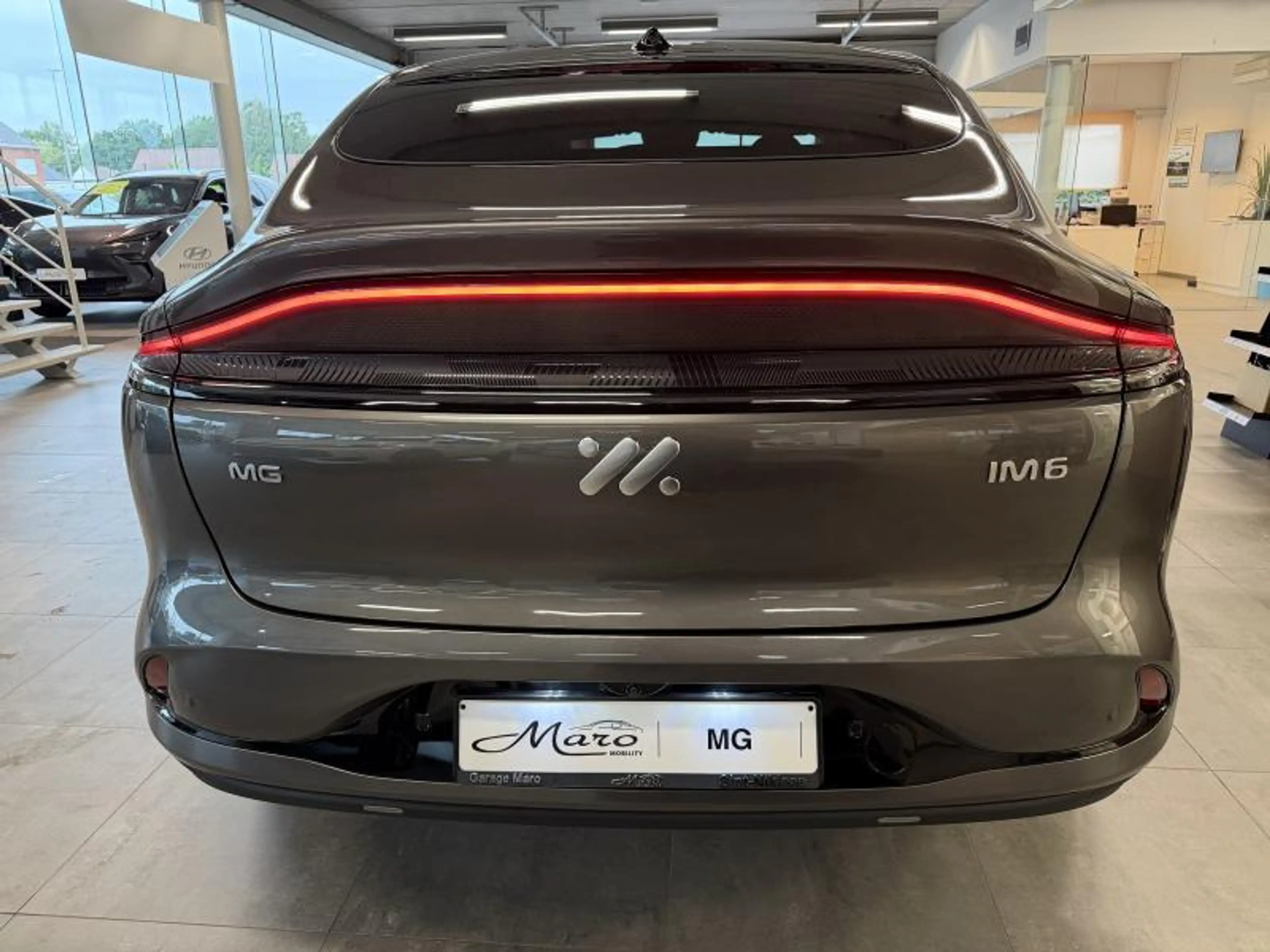 MG IM6 100kWh Performance AWD | FULL OPTION - DEMO — photo 11