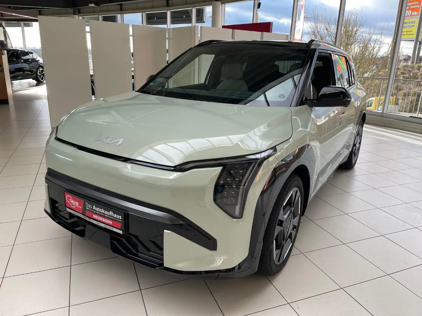 Kia EV3 81.4 GTL DWP COM GD Зелений - 2