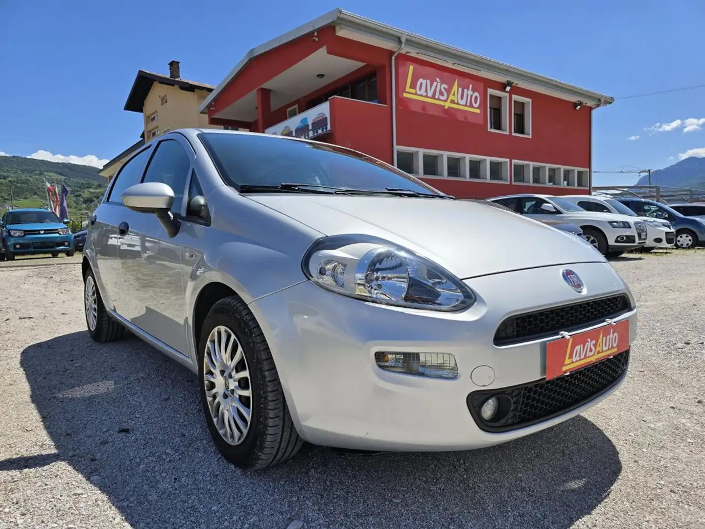 Fiat Punto 1.3 MJT II S&S 95 CV 5 porte Street Grijs - 1