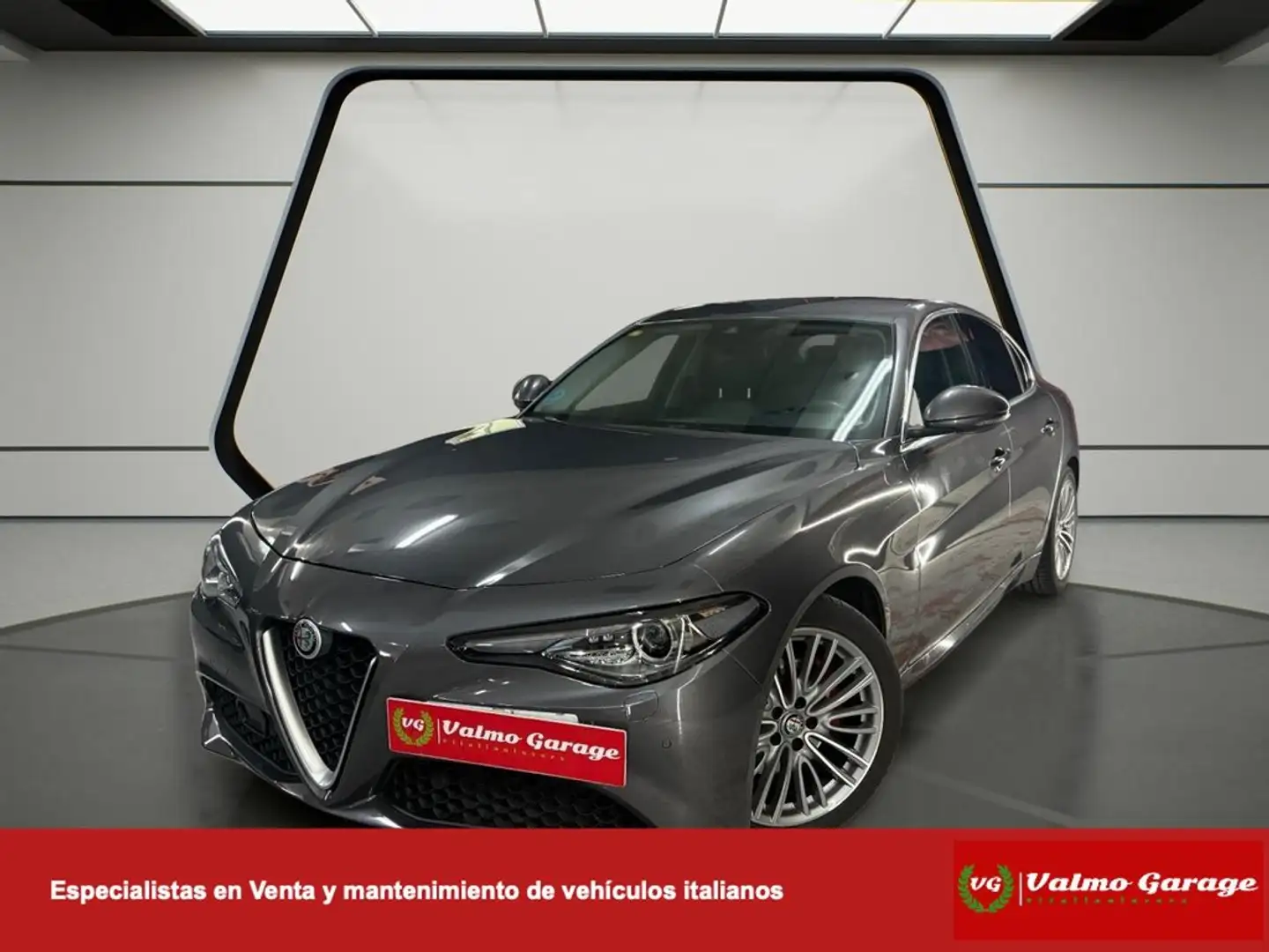 Alfa Romeo Giulia 2.2 Diesel Super Aut. 180 Grau - 1