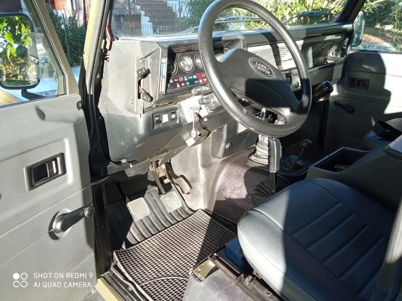Land Rover Defender 90 2.5 tdi (modello 300 TDI), foto 7