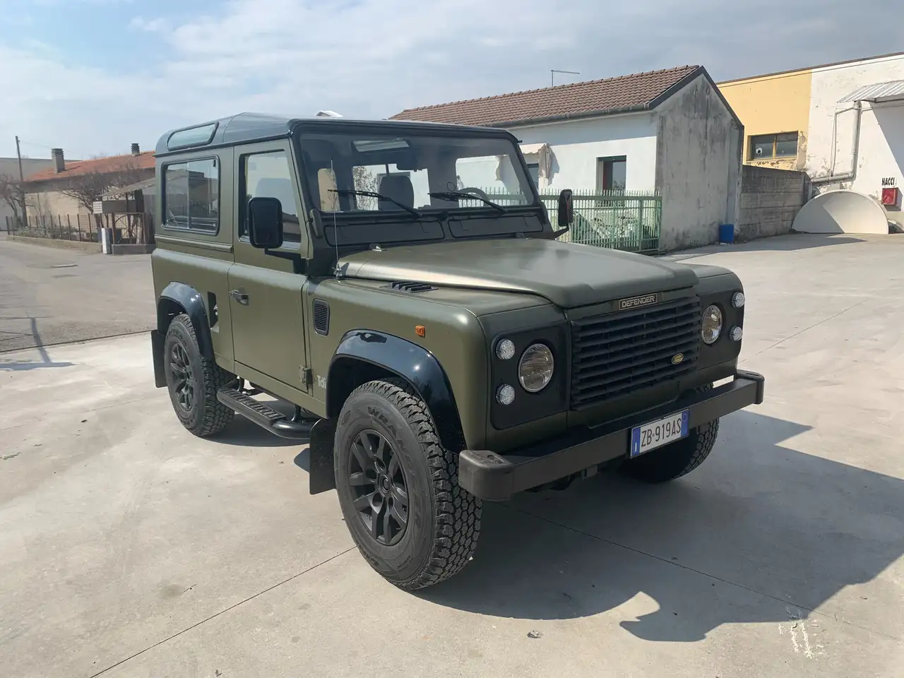 Land Rover Defender 90 2.5 tdi (modello 300 TDI), foto 4