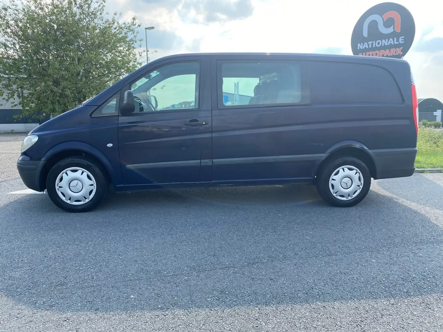 Mercedes-Benz Vito 2005 * 115 CDI 320 * AIRCO * 6 BAK * DUBBEL CABINE - 2