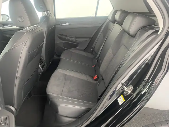 Volkswagen Golf view 10