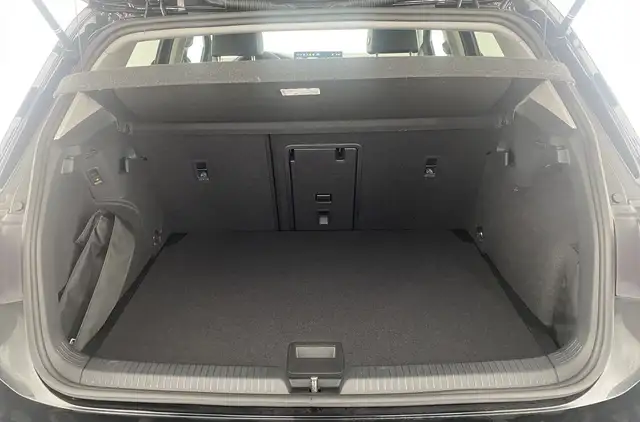 Volkswagen Golf view 7