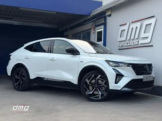 Renault Rafale atelier Alpine hyper hybrid E-Tech 4x4 300 CV