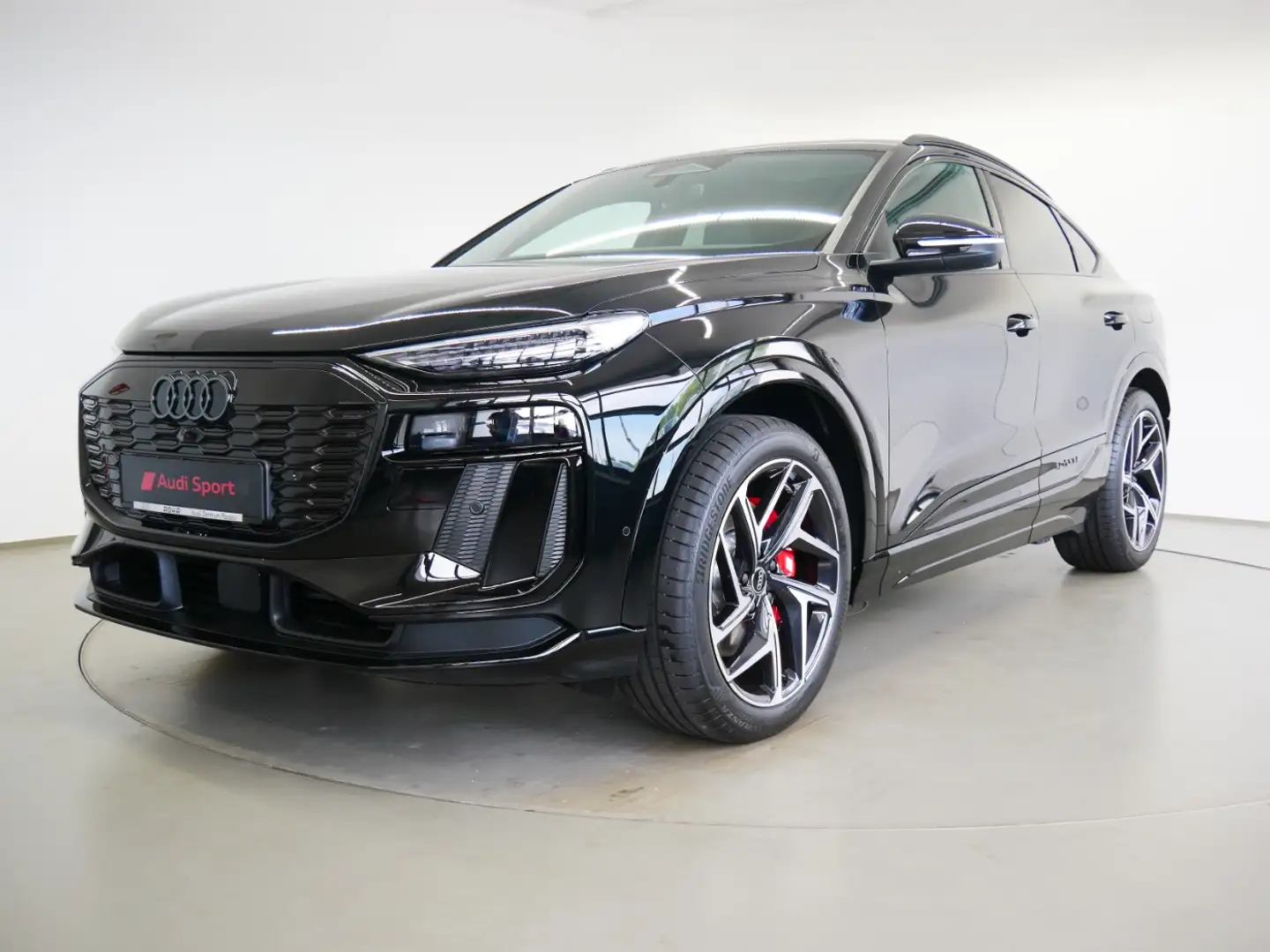 Audi SQ6 Sportback e-tron 360 kW Zwart - 2