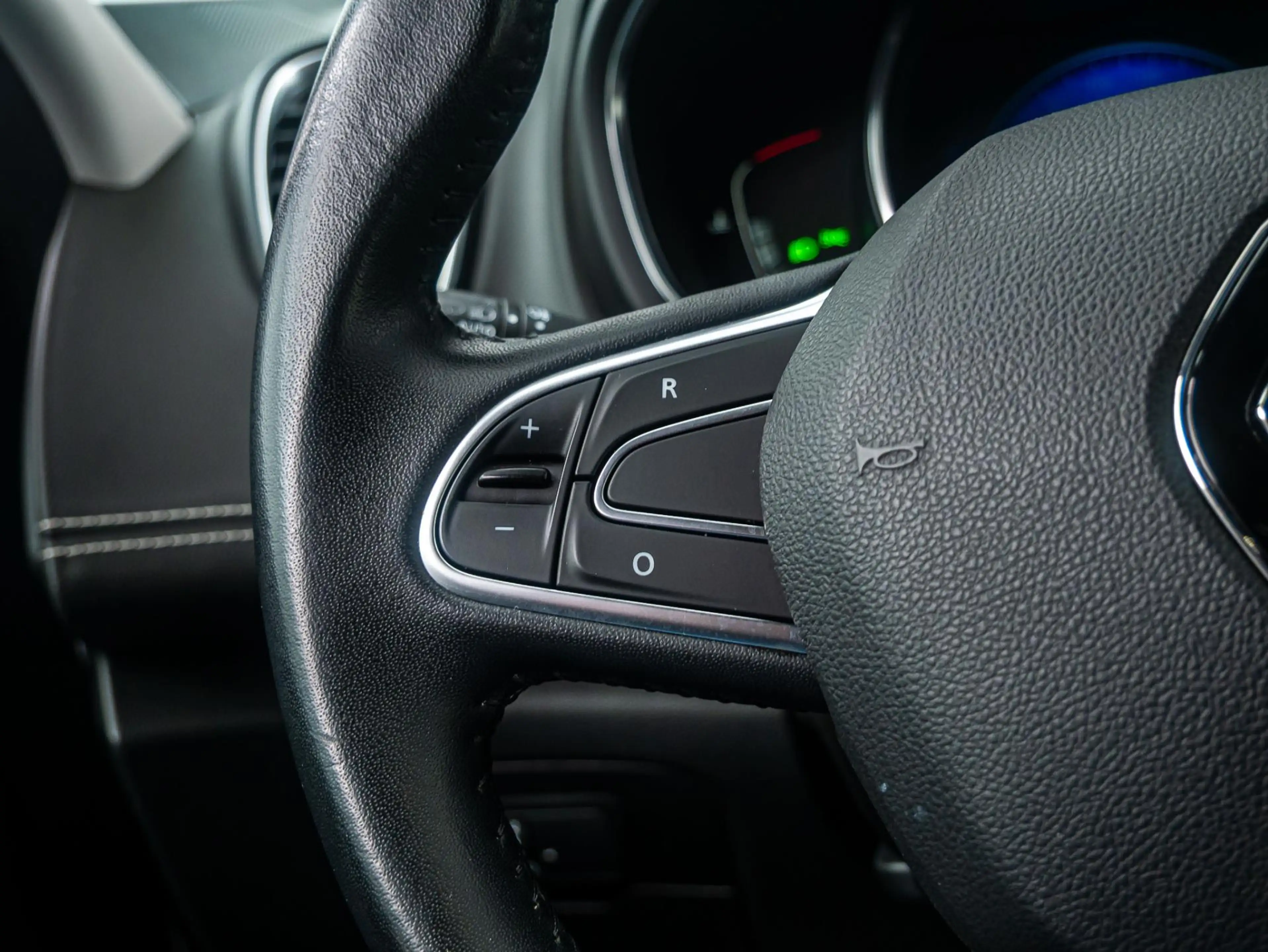 Renault Scenic 1.2 TCe Intens Camera/Half-leder/Trekhaak — photo 29