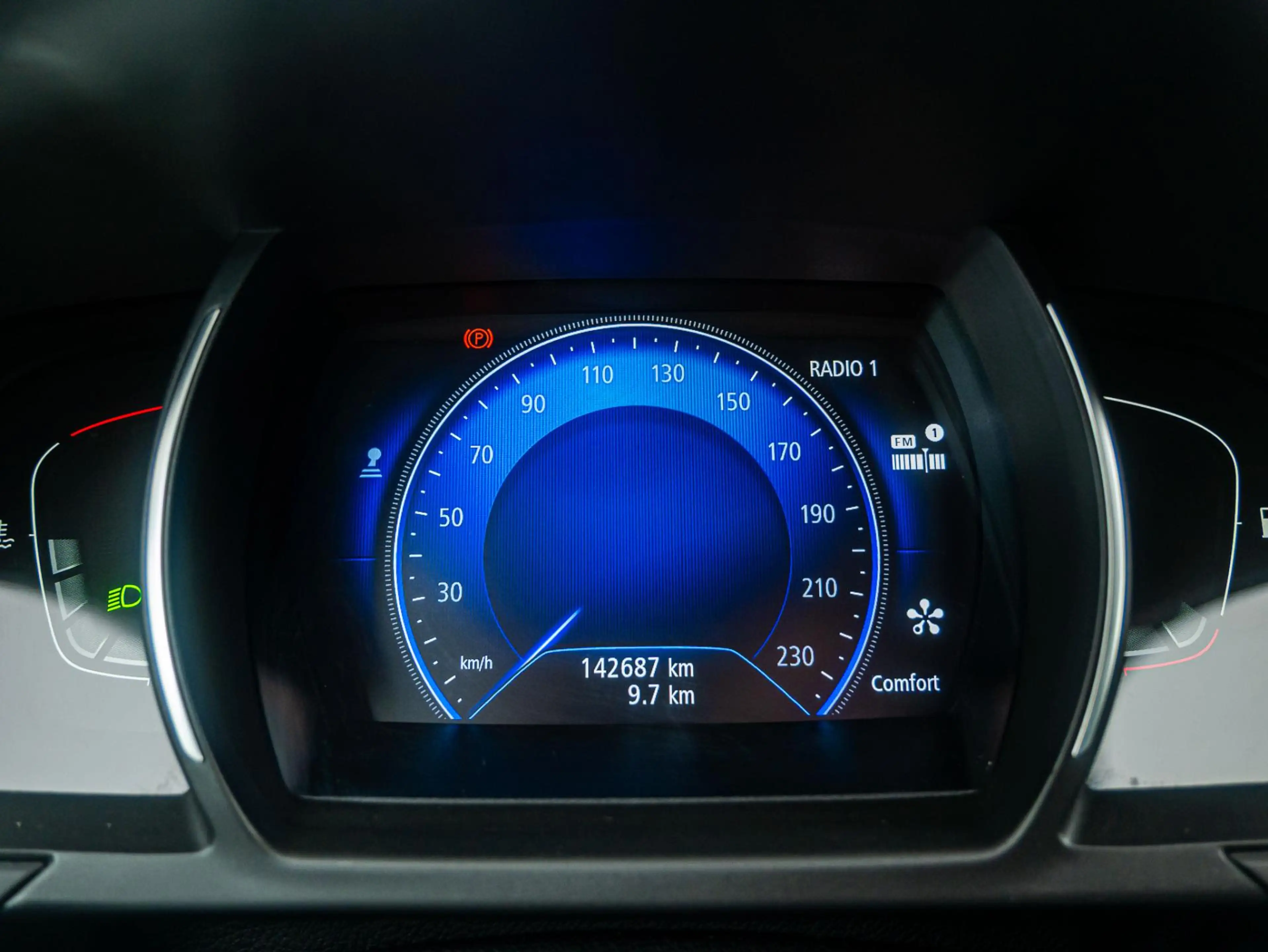 Renault Scenic 1.2 TCe Intens Camera/Half-leder/Trekhaak — photo 34