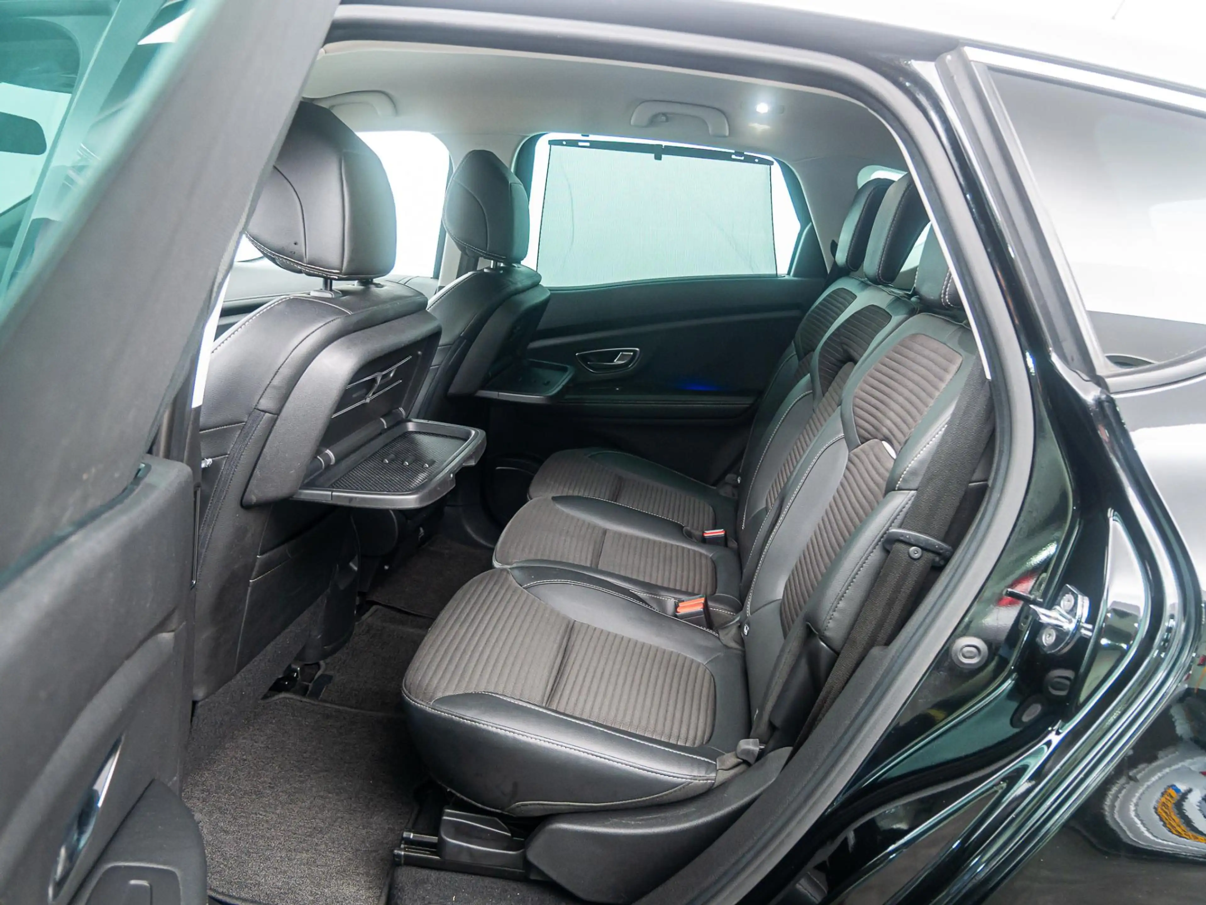 Renault Scenic 1.2 TCe Intens Camera/Half-leder/Trekhaak — photo 11