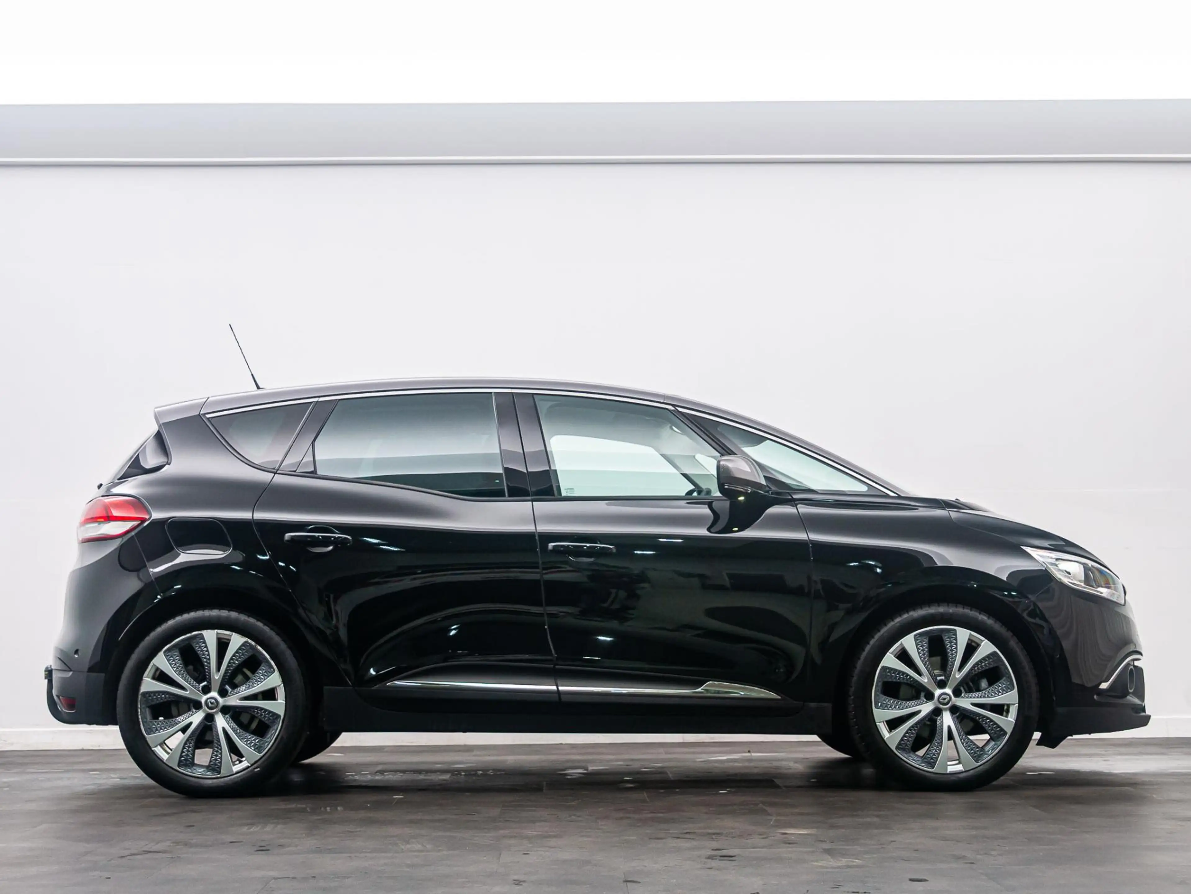 Renault Scenic 1.2 TCe Intens Camera/Half-leder/Trekhaak — photo 14