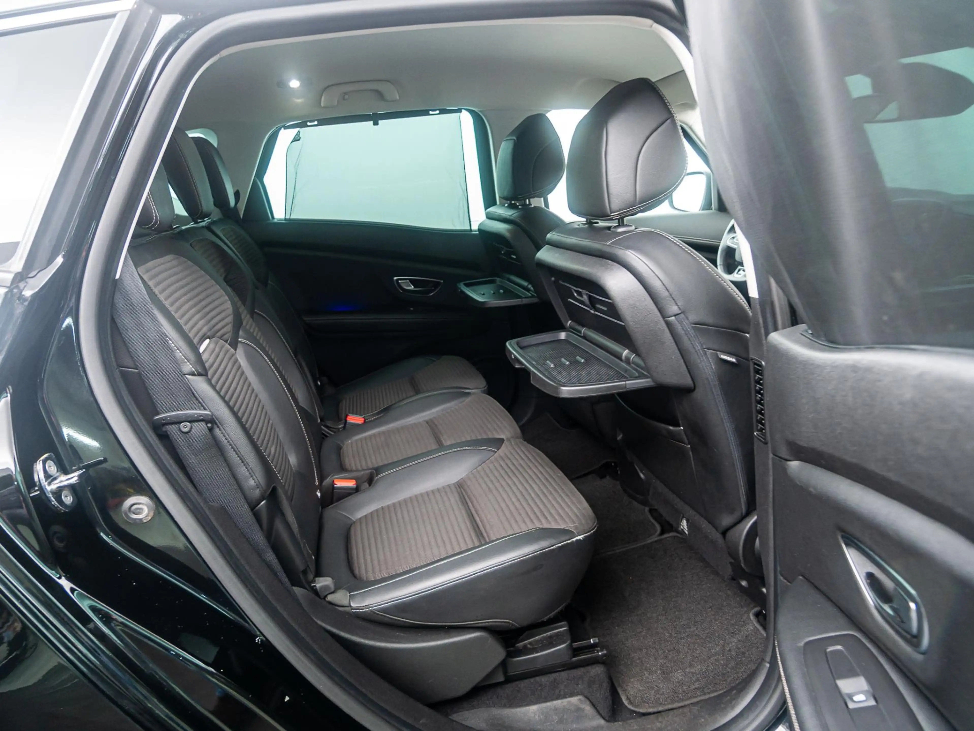 Renault Scenic 1.2 TCe Intens Camera/Half-leder/Trekhaak — photo 10