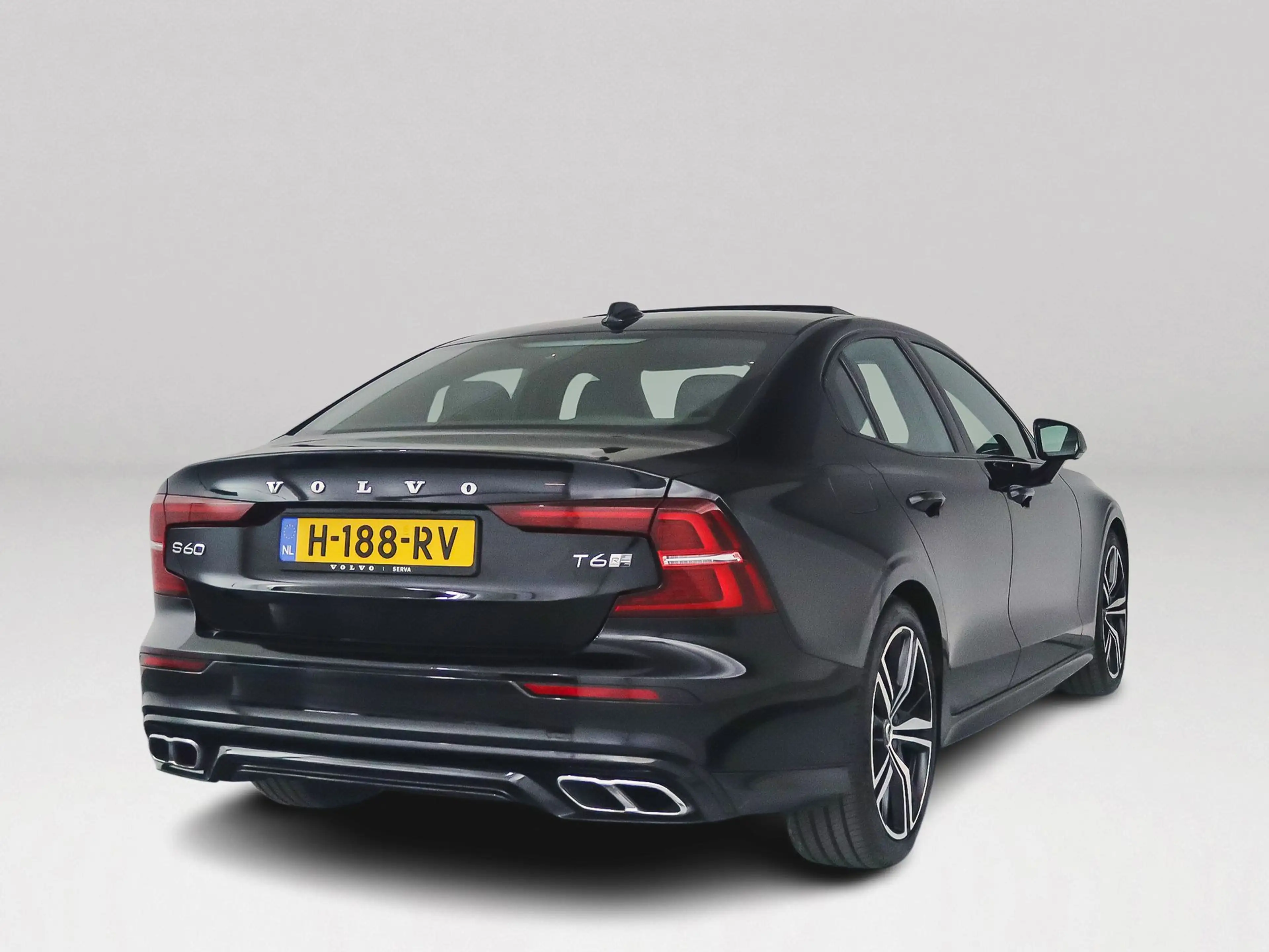 Volvo S60 T6 AWD Twin Engine R-Design | Panoramadak | 360° c — photo 2
