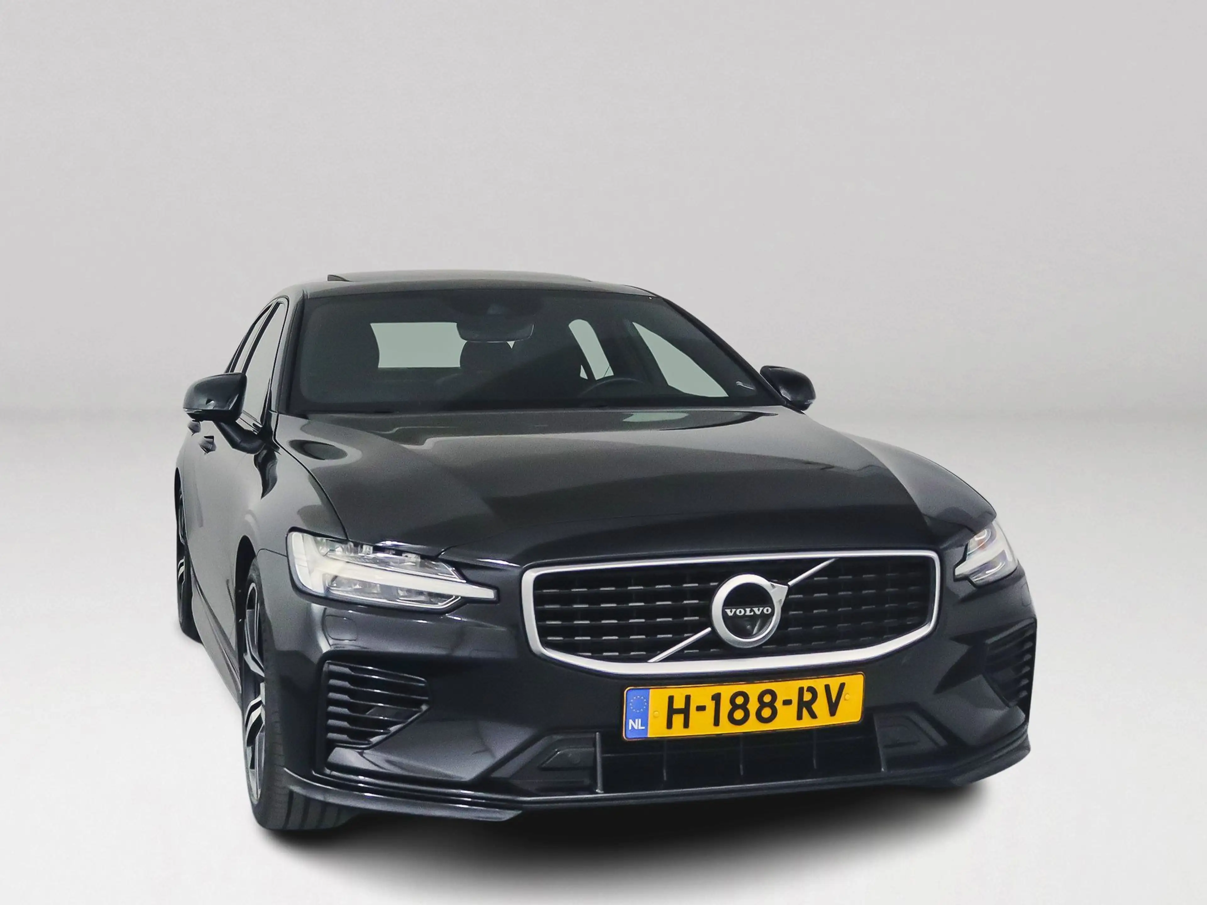 Volvo S60 T6 AWD Twin Engine R-Design | Panoramadak | 360° c — photo 11