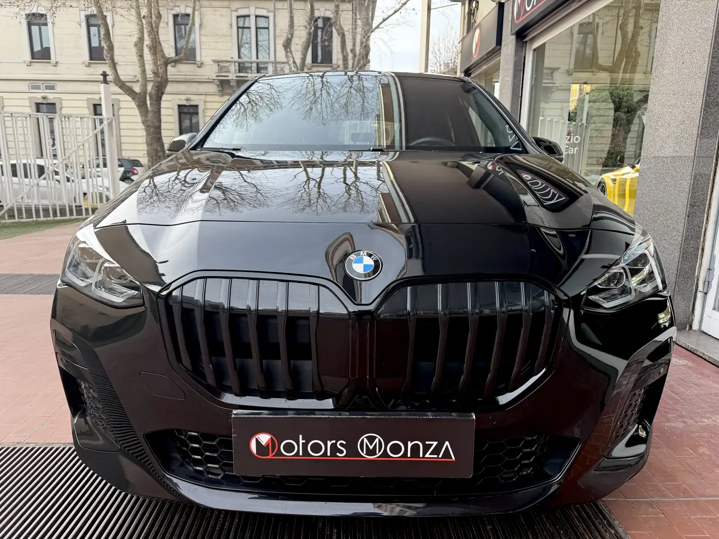 BMW 218 Serie 2 Active Tourer 218 Msport *Total Black Schwarz - 1