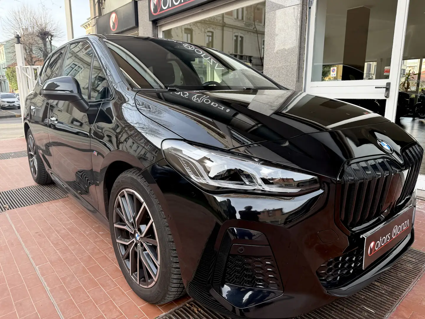 BMW 218 Serie 2 Active Tourer 218 Msport *Total Black Schwarz - 2